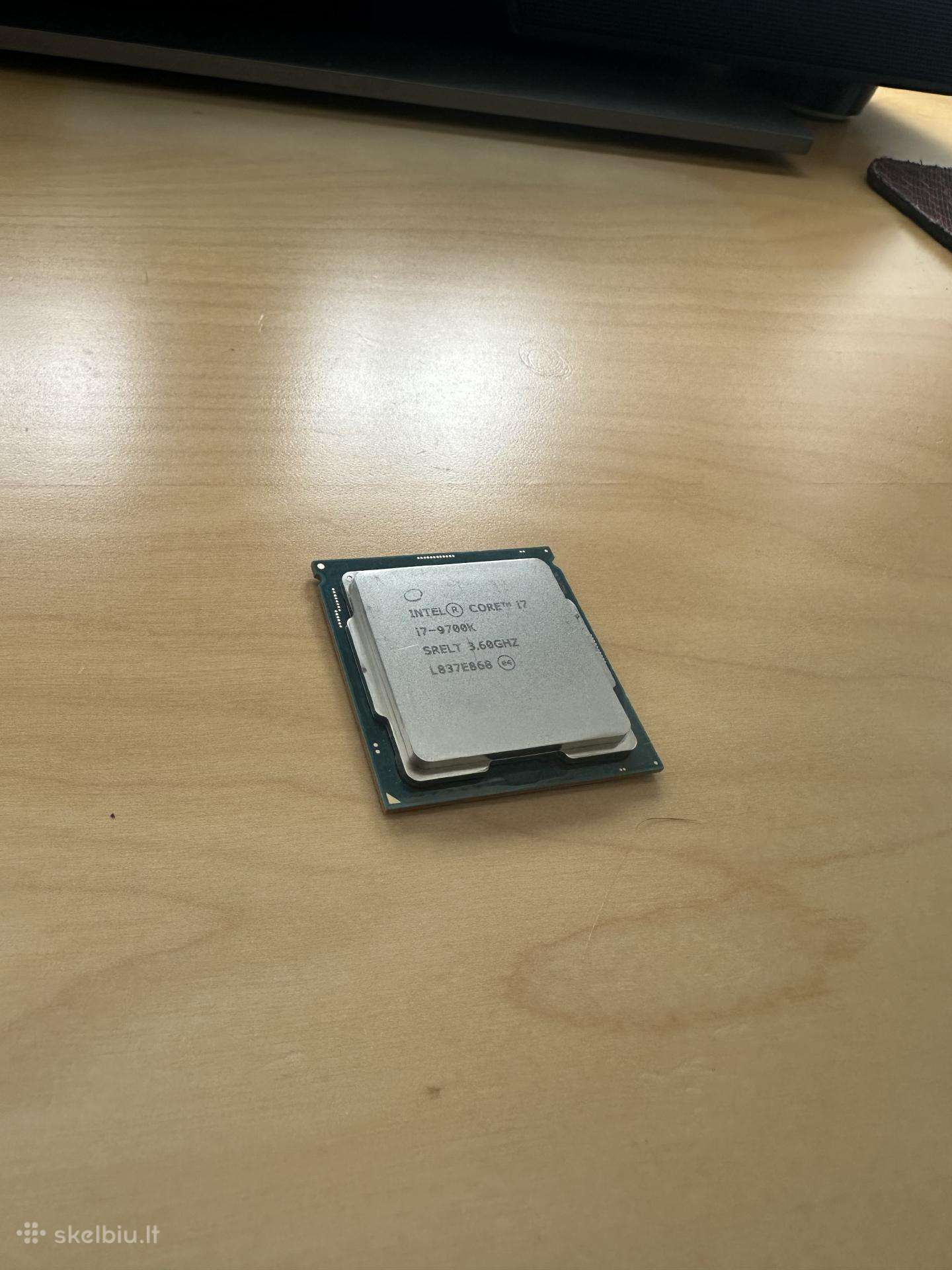 Intel core i7-9700k 8 cores 4,9ghz