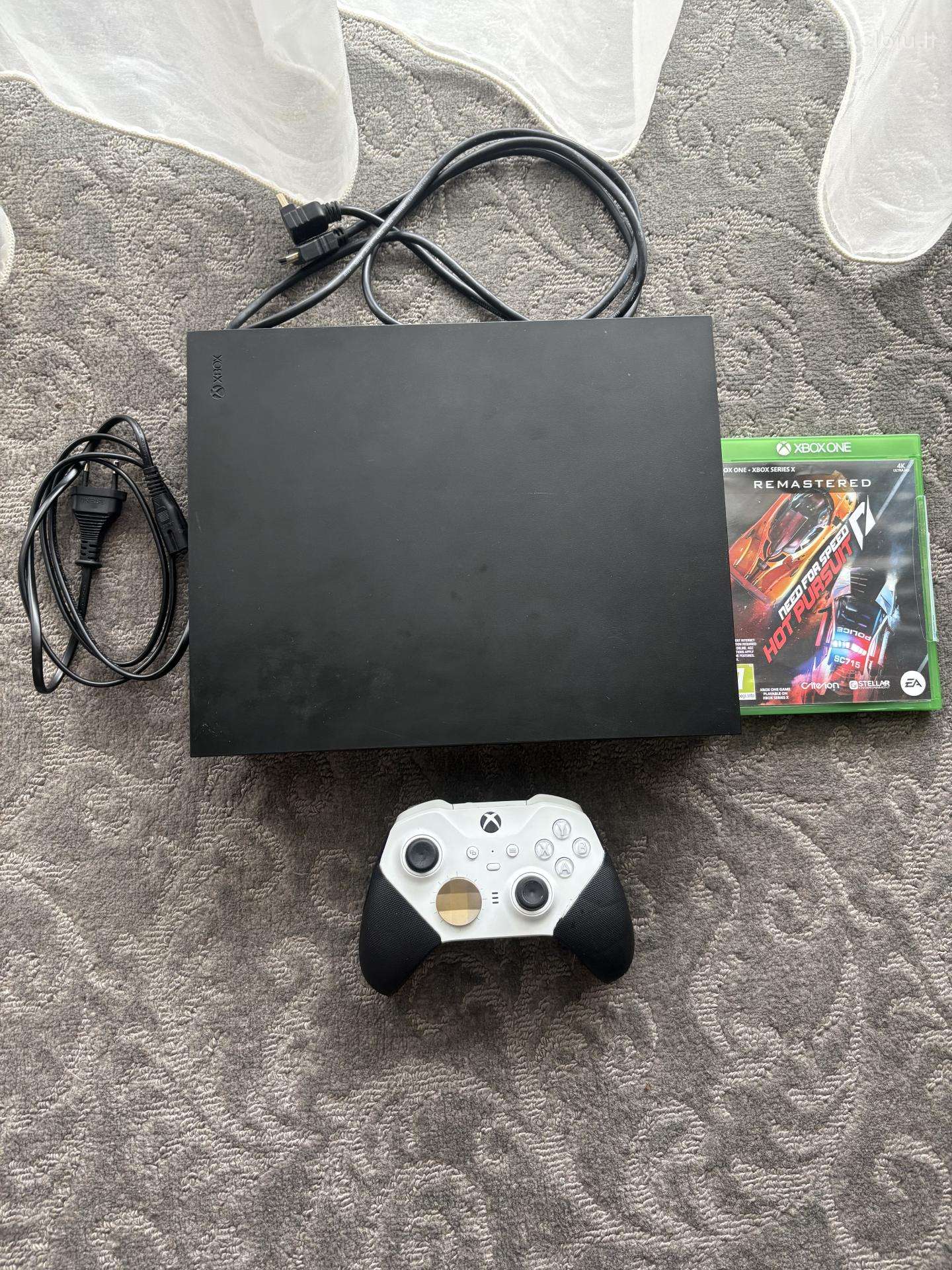 Xbox One X 1tb + Xbox Elite Series 2 pultelis