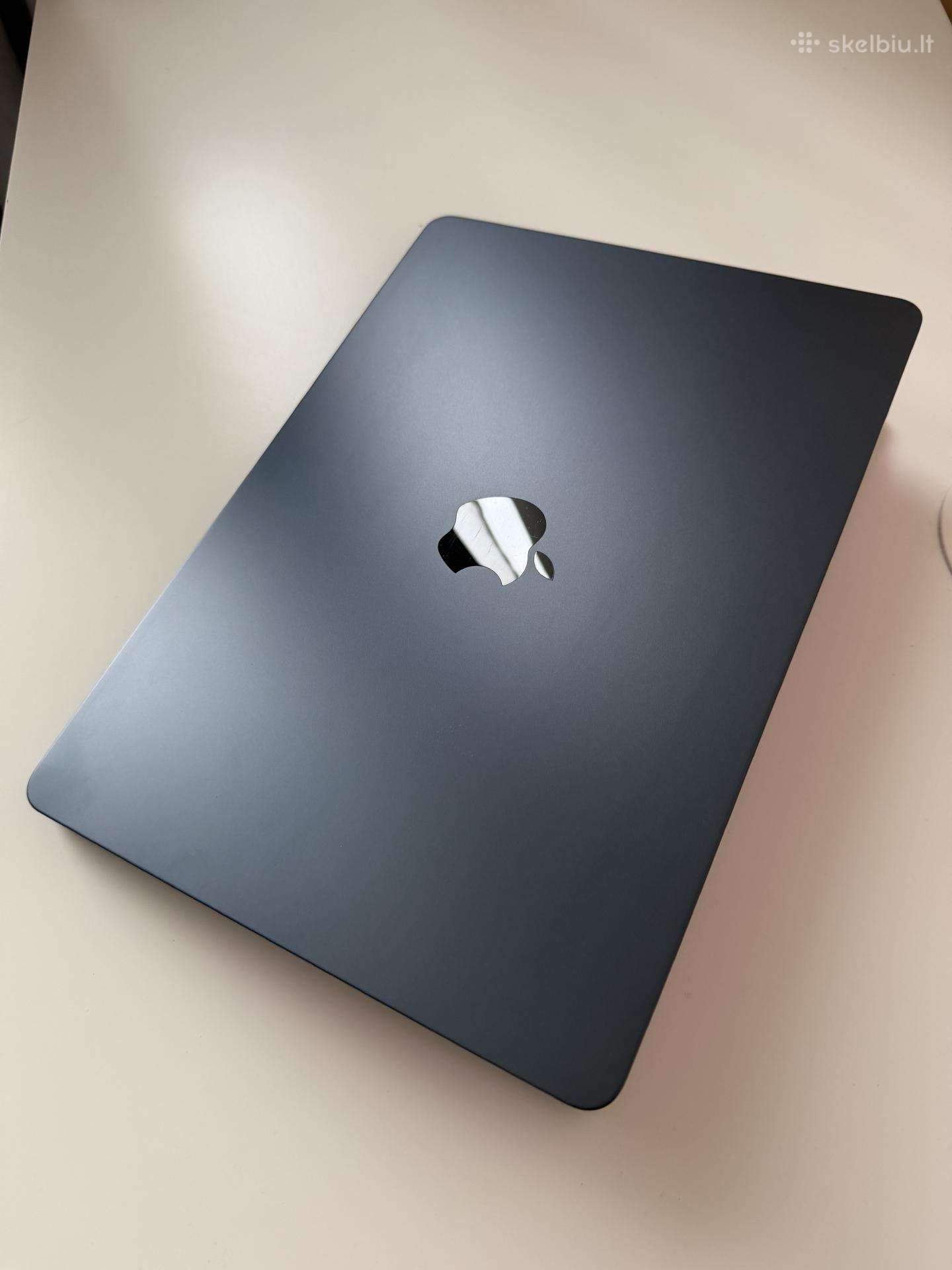 Apple MacBook Air M3 2024 13-inch