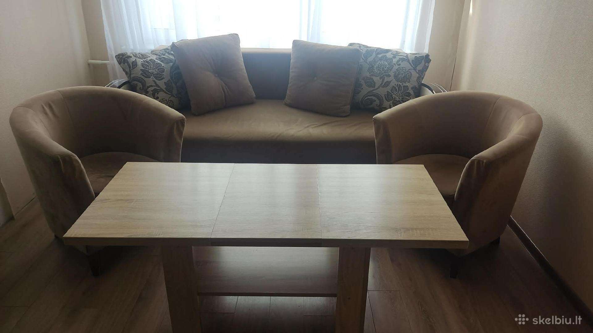 Parduodama sofa-lova du foteliai ir stalas