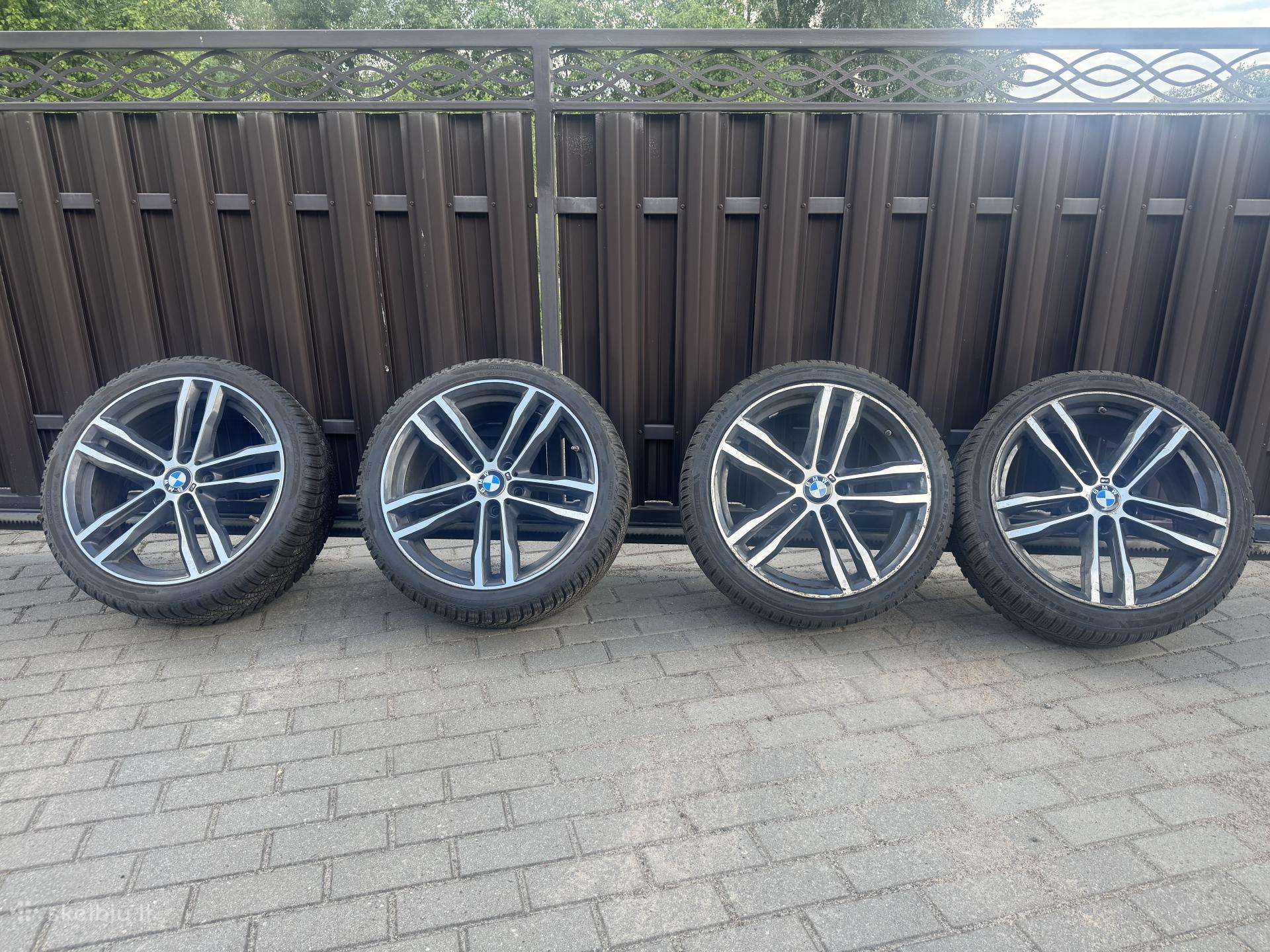 Parduodami bmw style704m su padangom