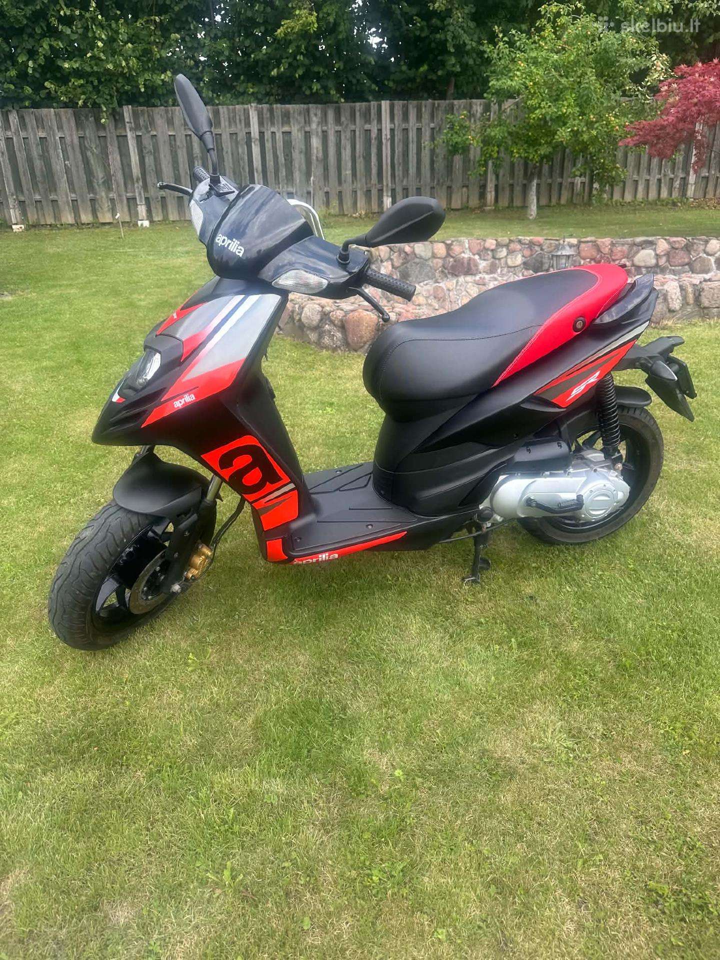 Aprilia SR 50cc, мотороллеры / мопеды