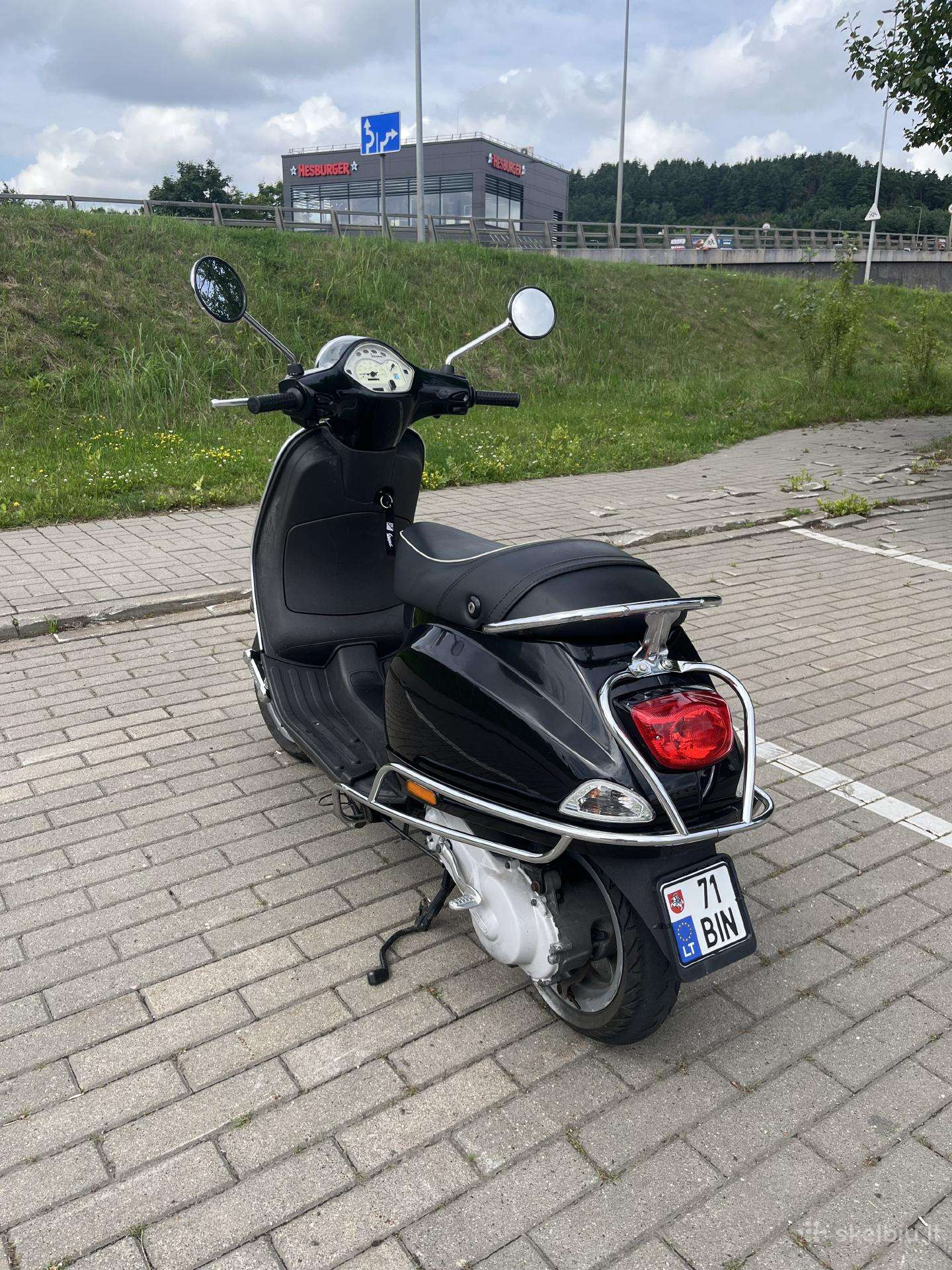 Piaggio Vespa 49cc, мотороллеры / мопеды