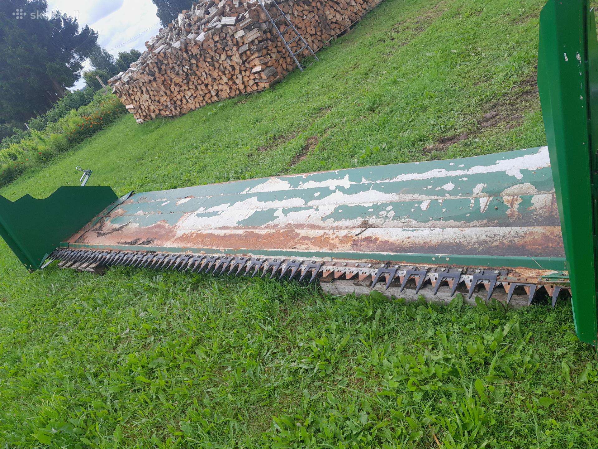 Rapso stalas john deere