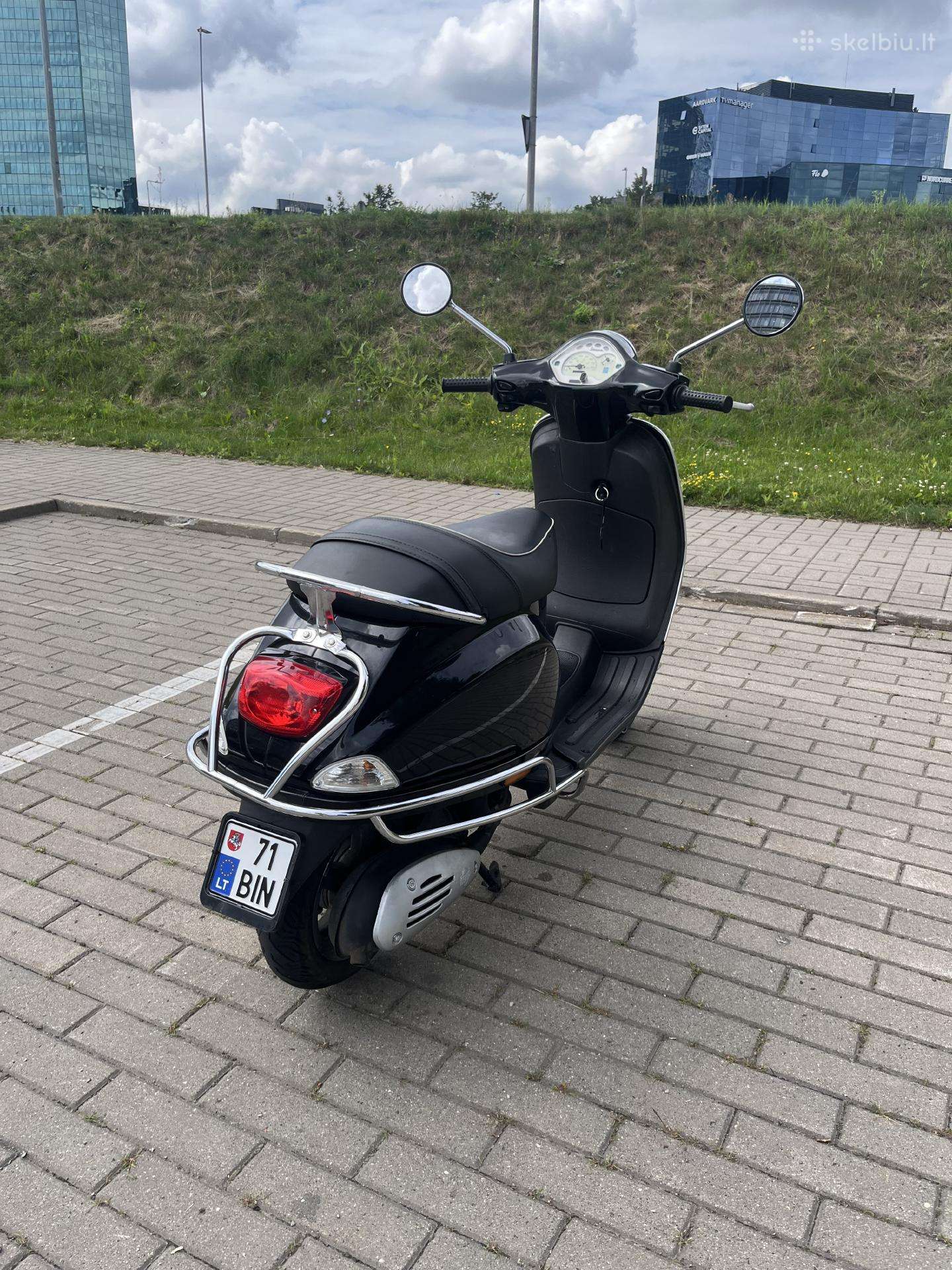 Piaggio Vespa 49cc, мотороллеры / мопеды