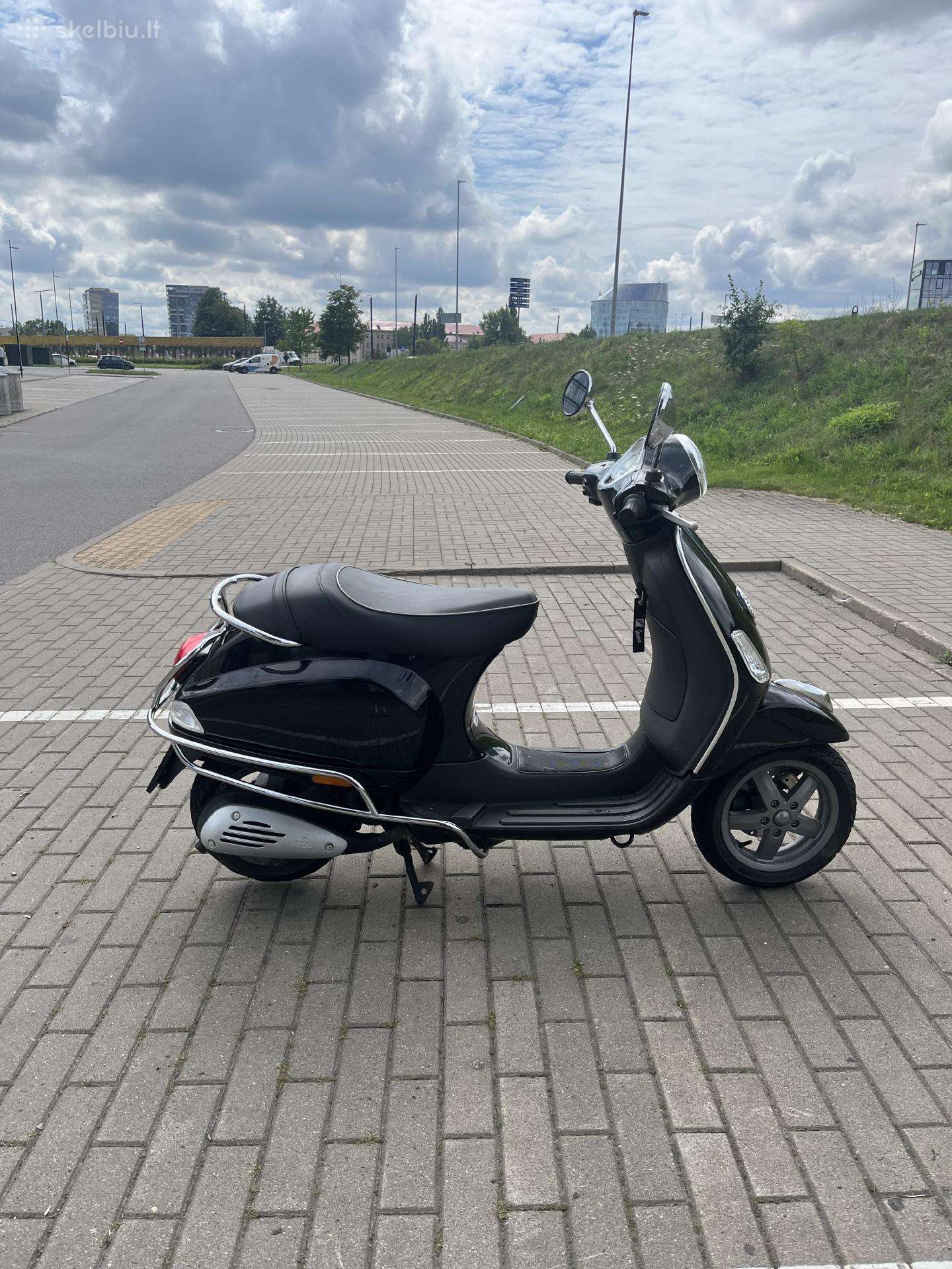 Piaggio Vespa 49cc, мотороллеры / мопеды