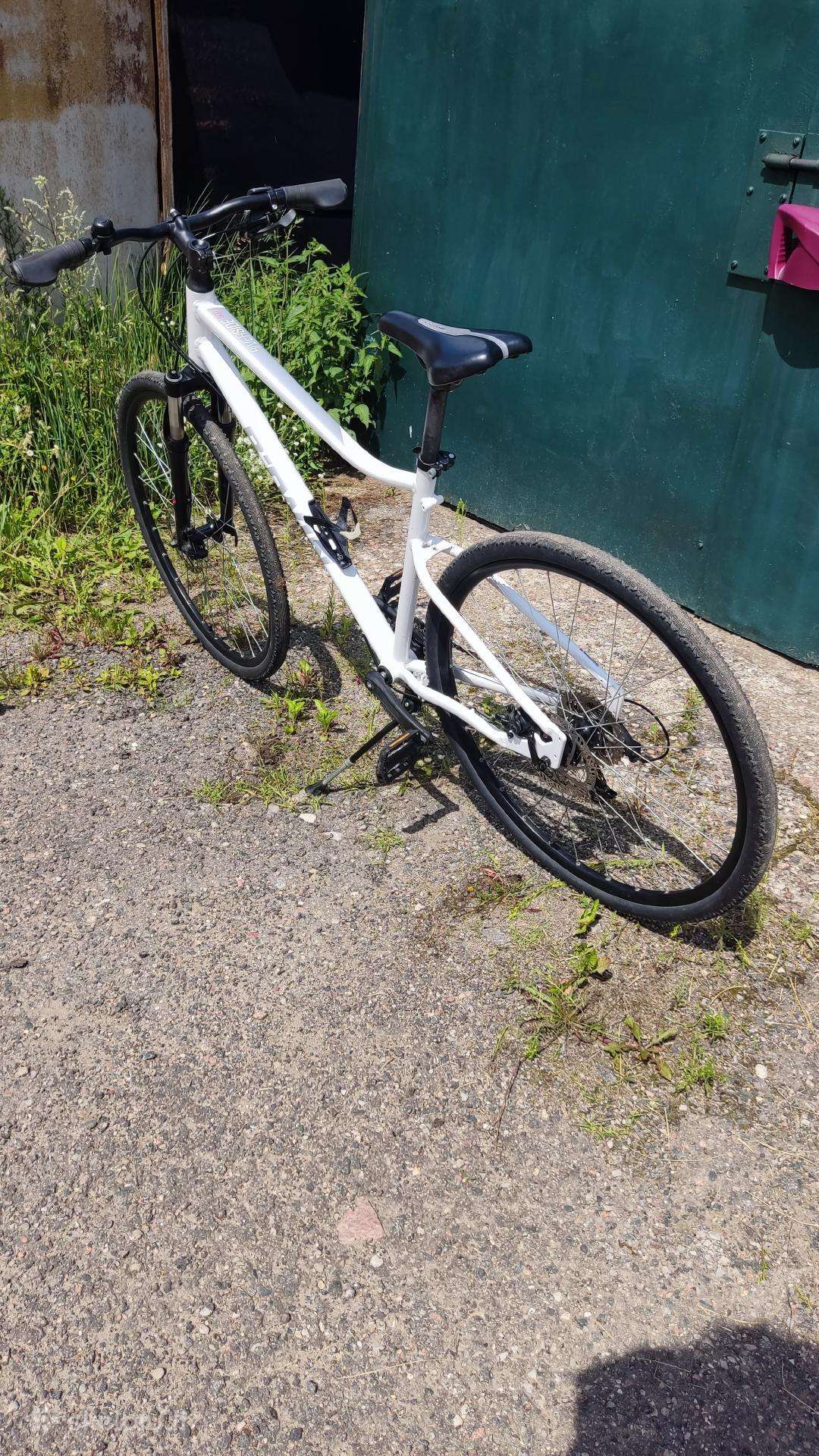 Hybrid bike Btwin 28″