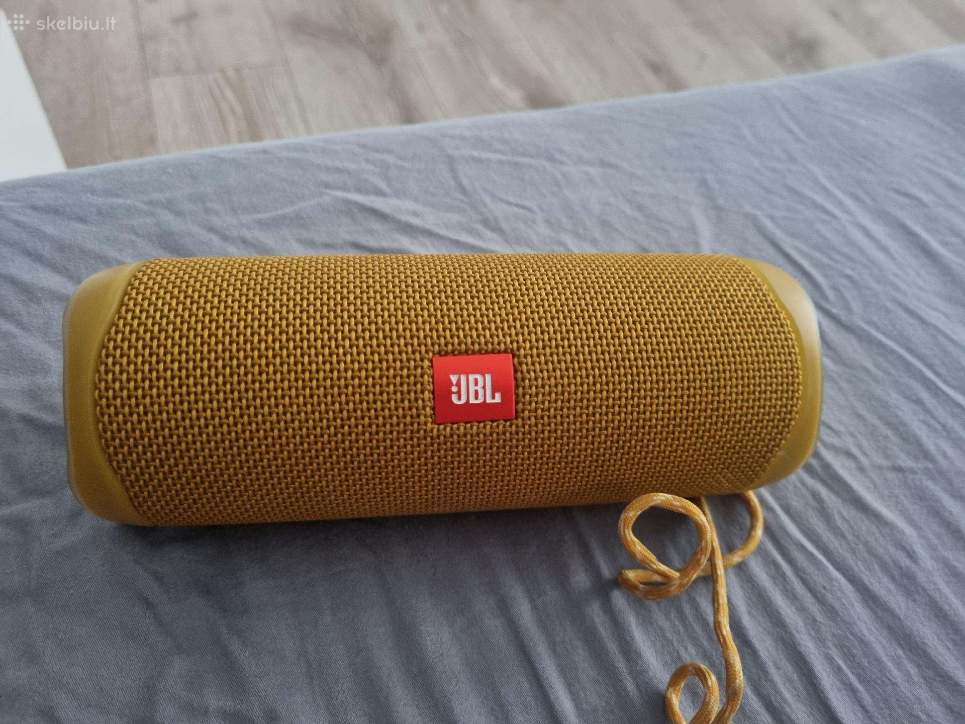 Parduodama Jbl Flip 5 kolonele.