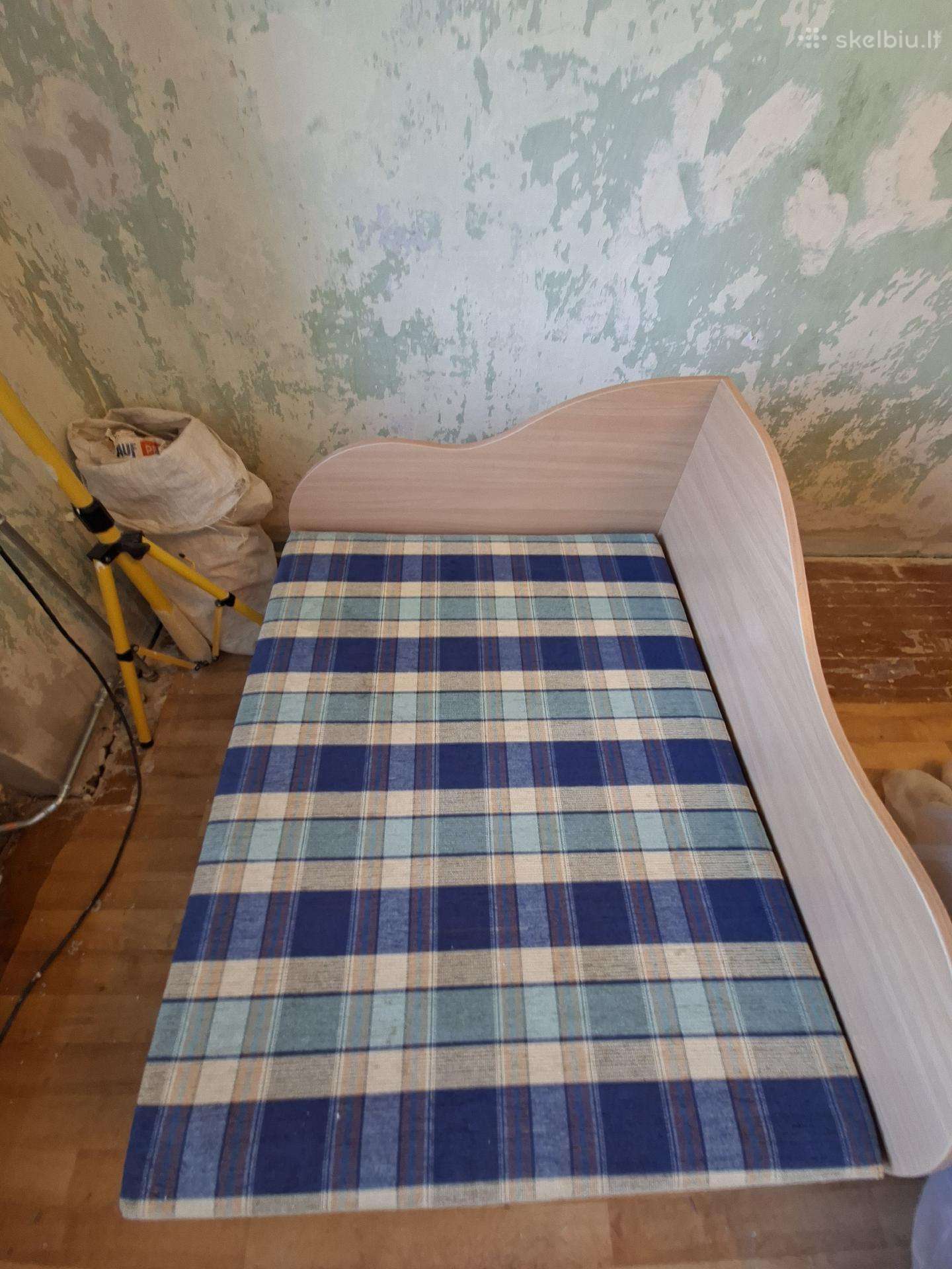 Kampine sofa lova
