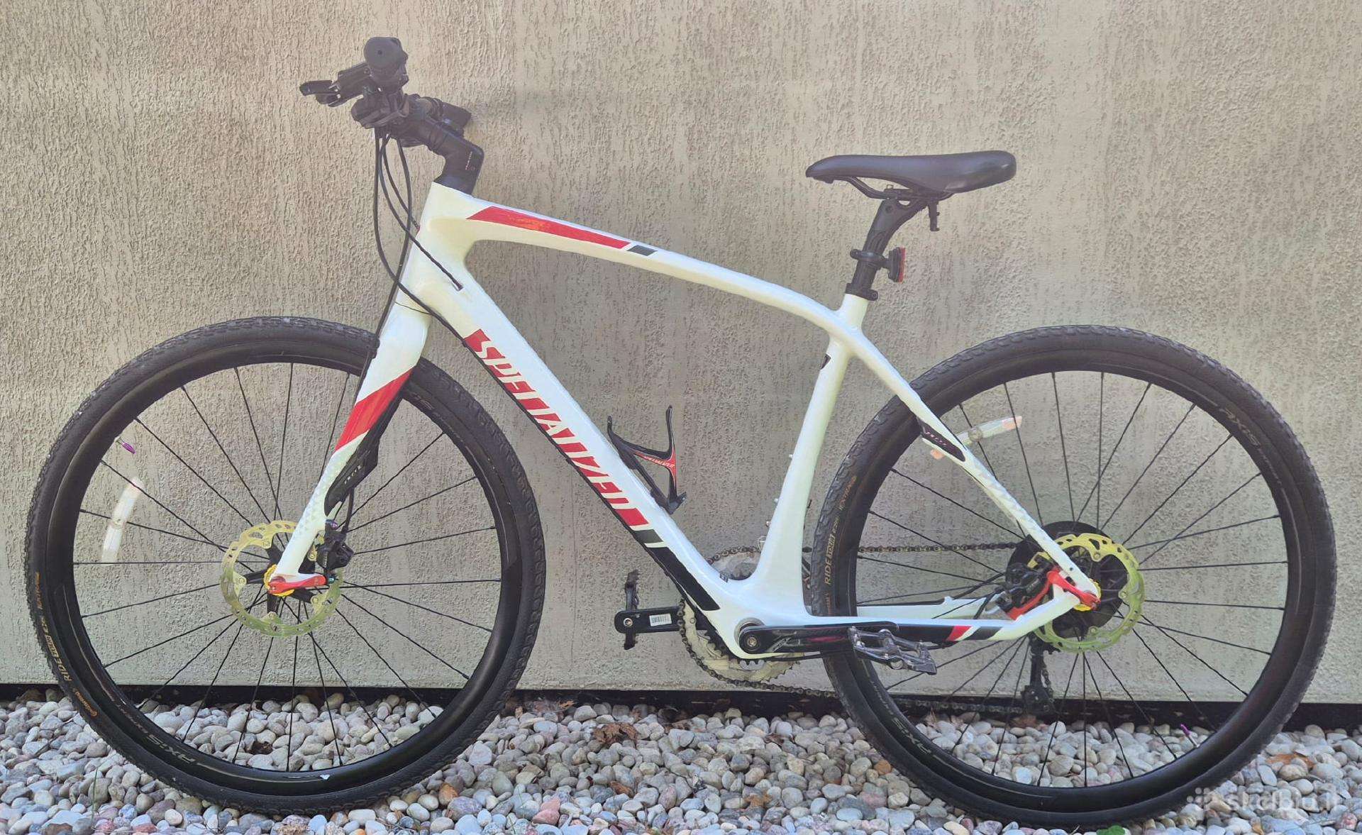 Specialized sirrus elite Karboninis