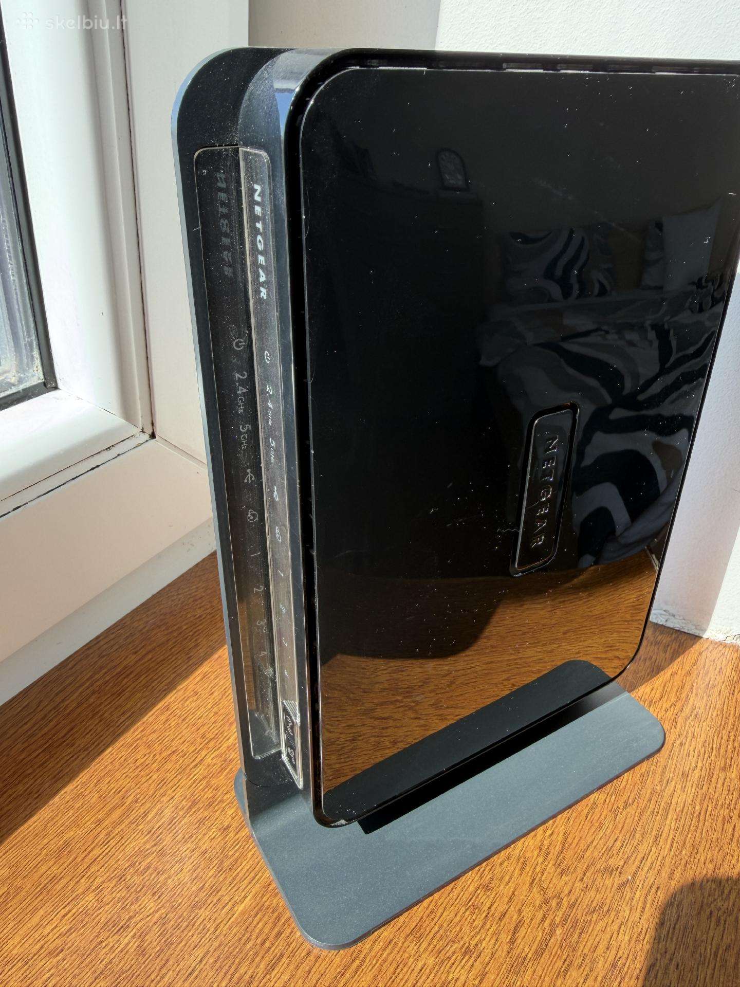 Netgear Wndr3700 dviejų dažnių belaidis routeris