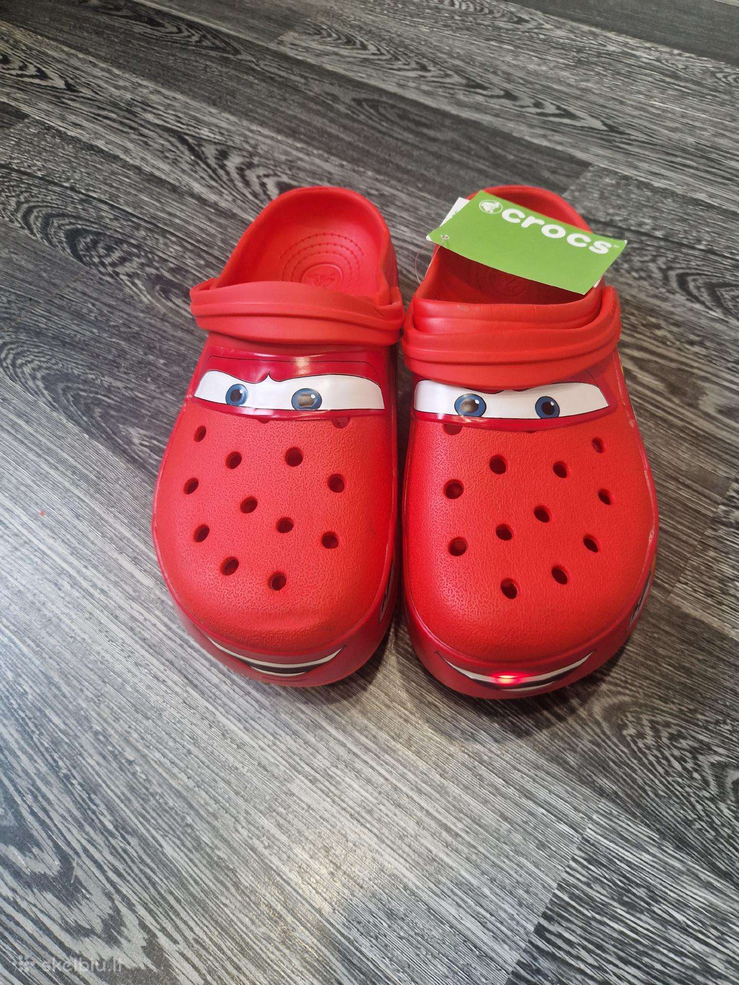 Crocs maqueen