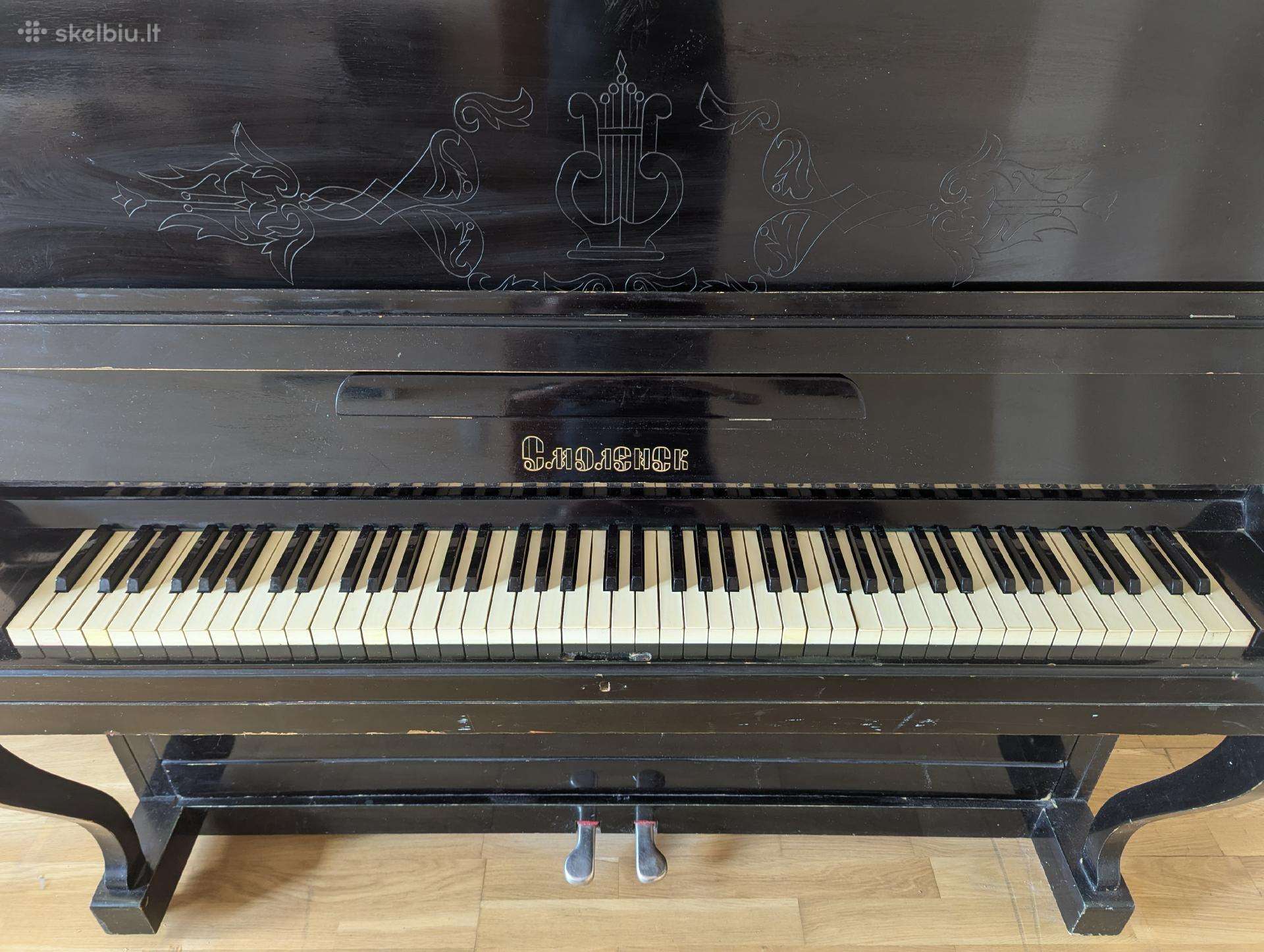 Pianinas Smolensk