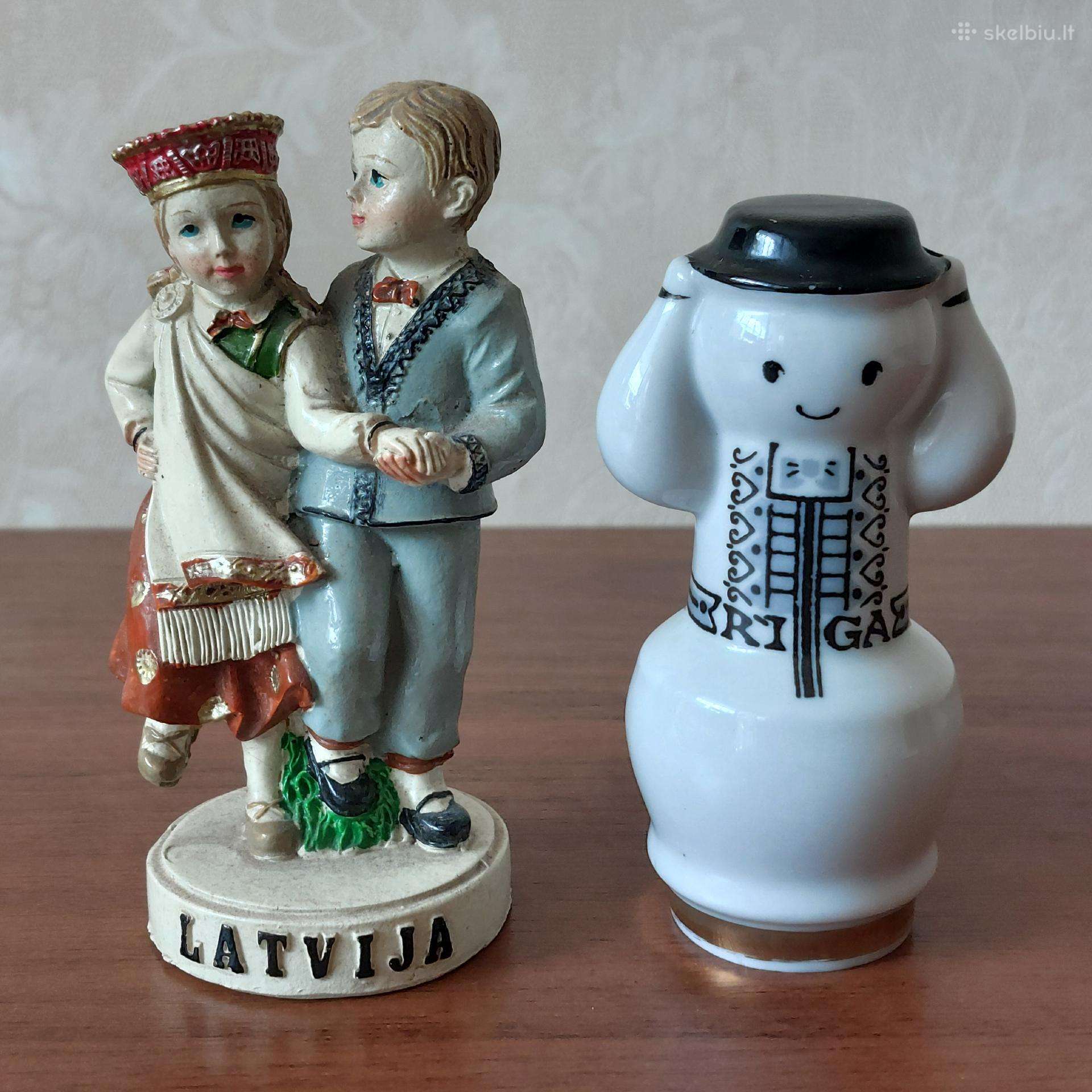 Dvi latviškos statulėlės ( made in Latvia )