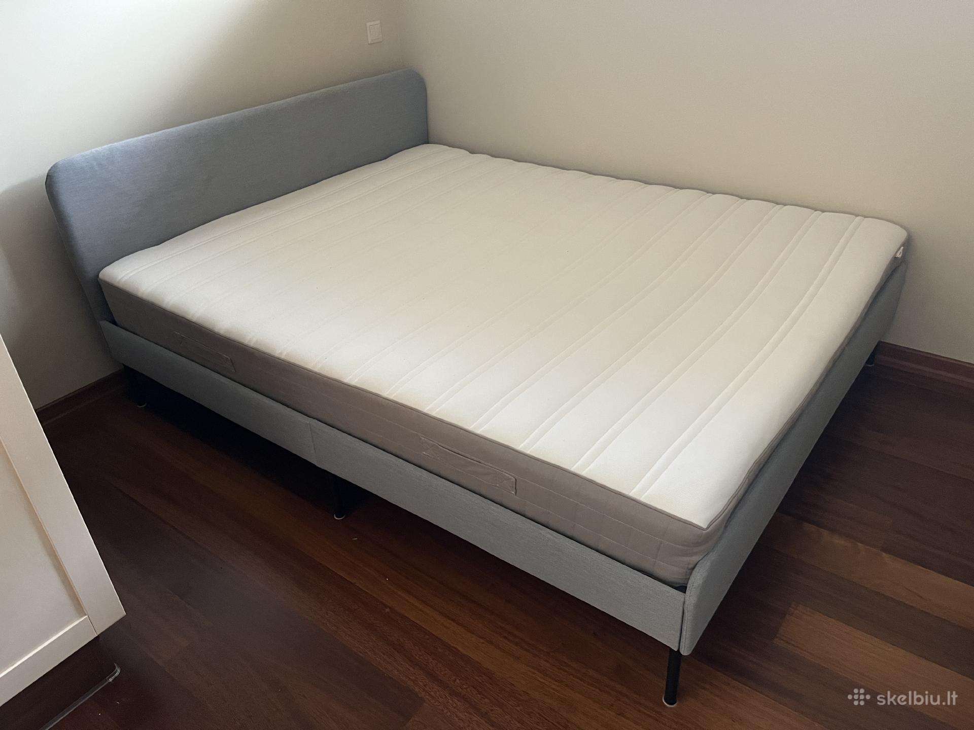 Ikea minkšta dvigulė lova su čiužiniu 160 x 200 cm