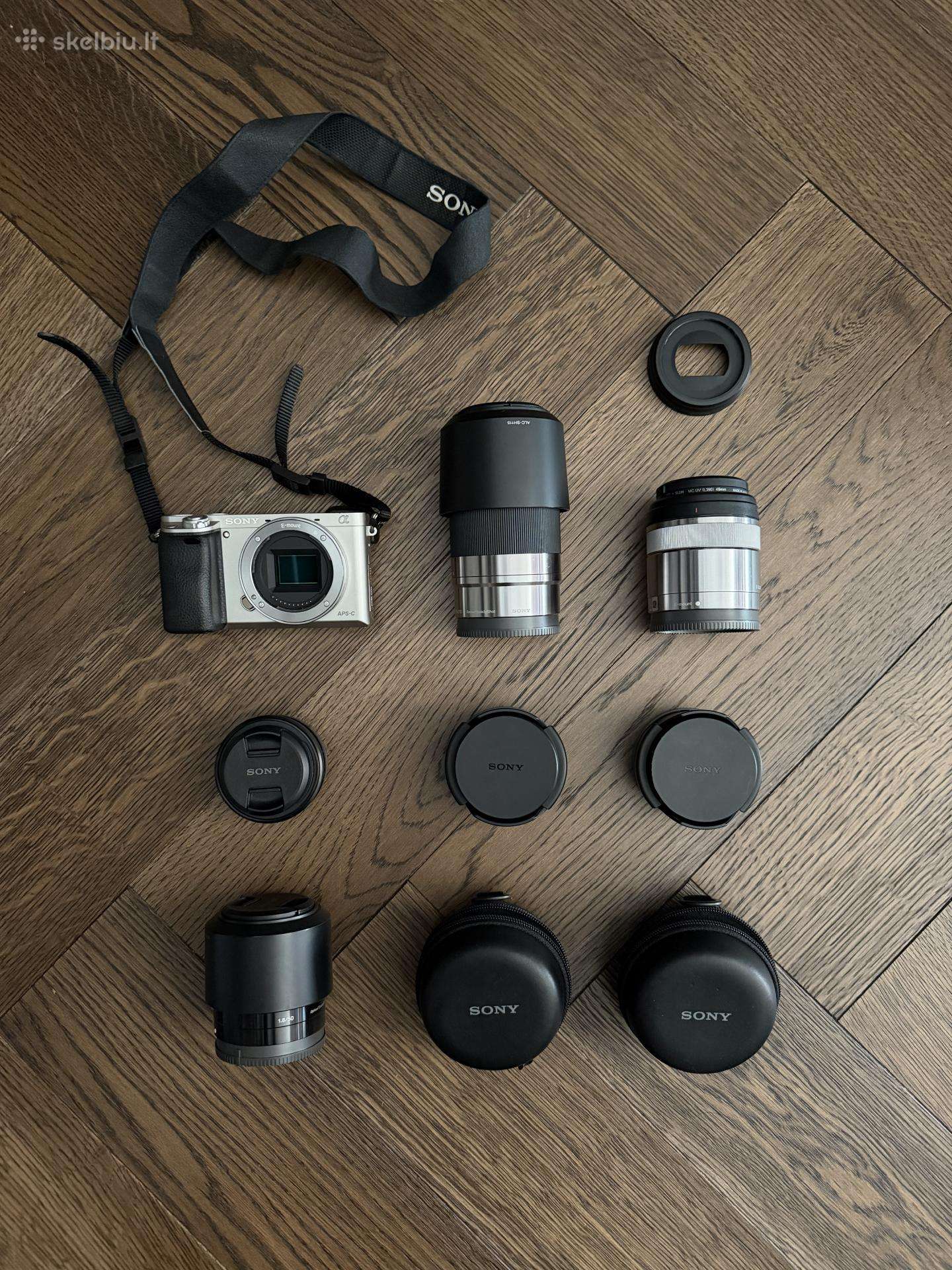 Sony A6000 fotoaparatas + 5 objektyvai + štatyvas