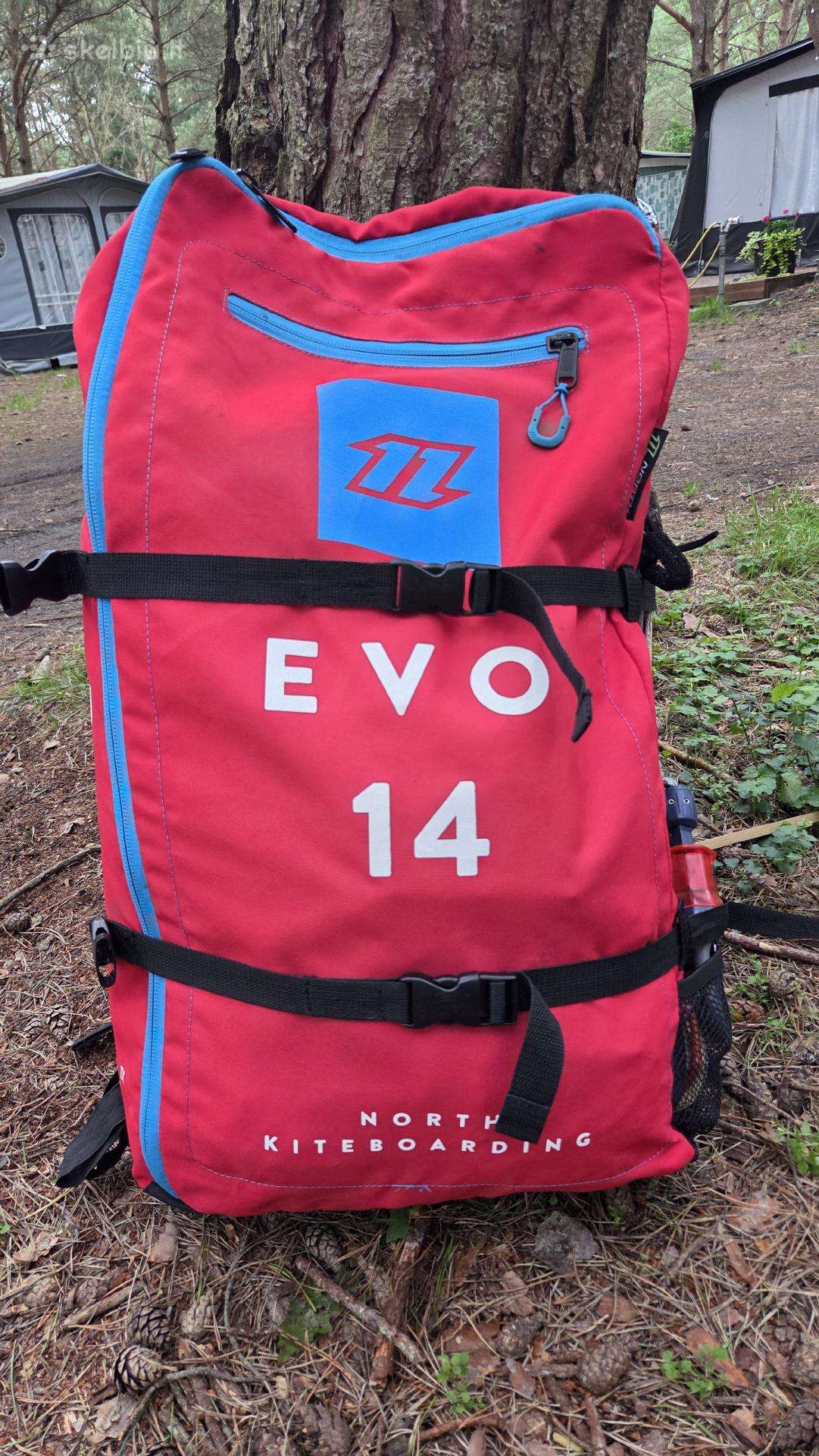 North (Duotone) EVO 14m2 + baras