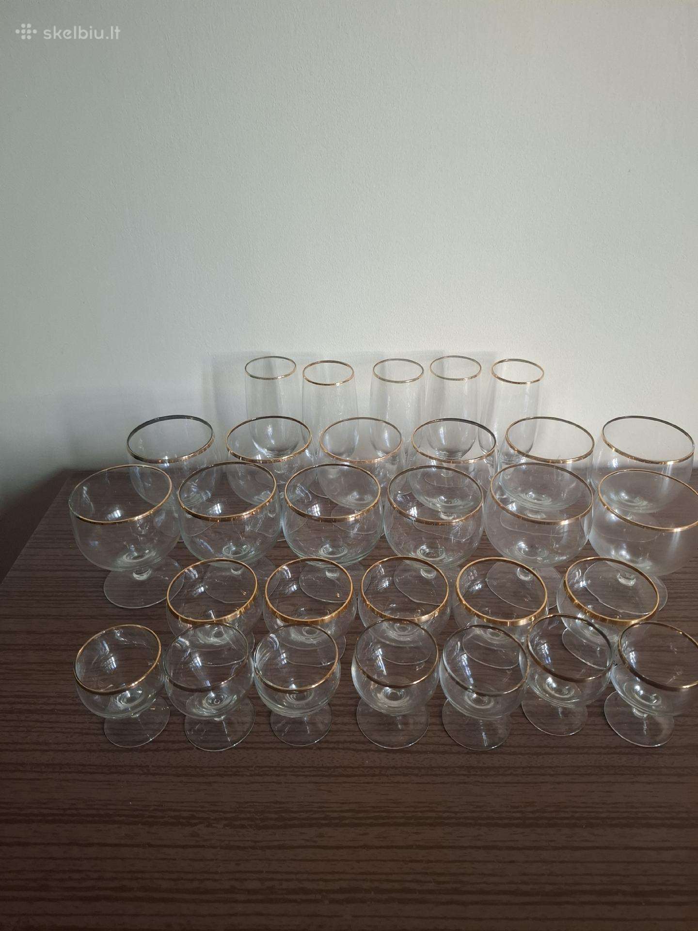 Parduodamas vintažinės taurės