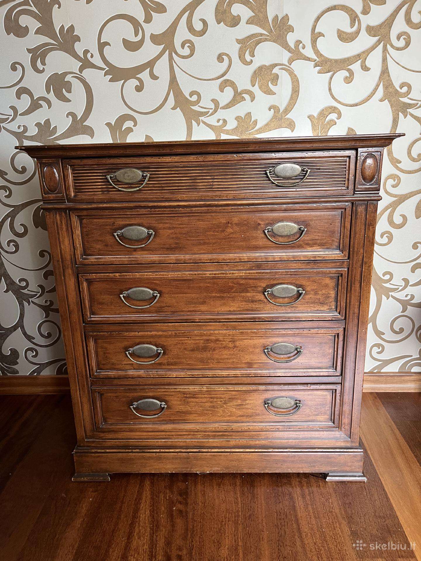 Klasikinė riešutmedžio komoda, Faber Mobili