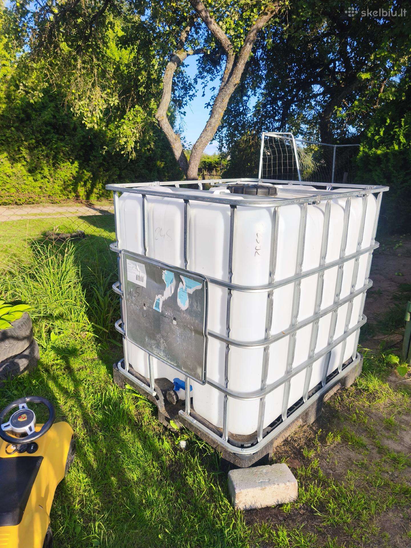 Parduodama maistinė Ibc talpa (eurokubas) 1000 l