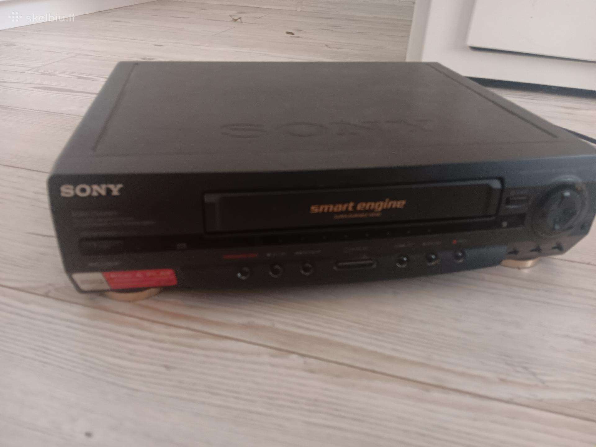 Sony Slv-sp70r su pulteliu Rmt-v153a ir adapteriu