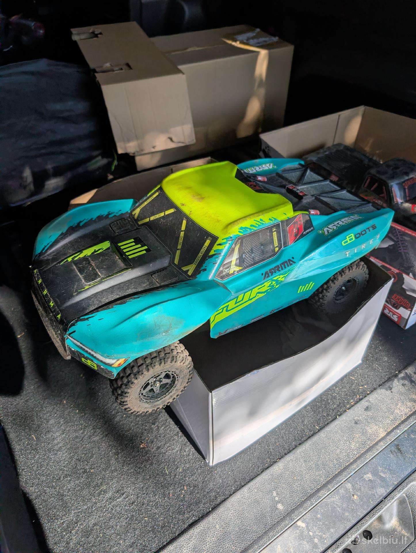RC Modelis Arrma Fury 223s Blx 2wd 1/10