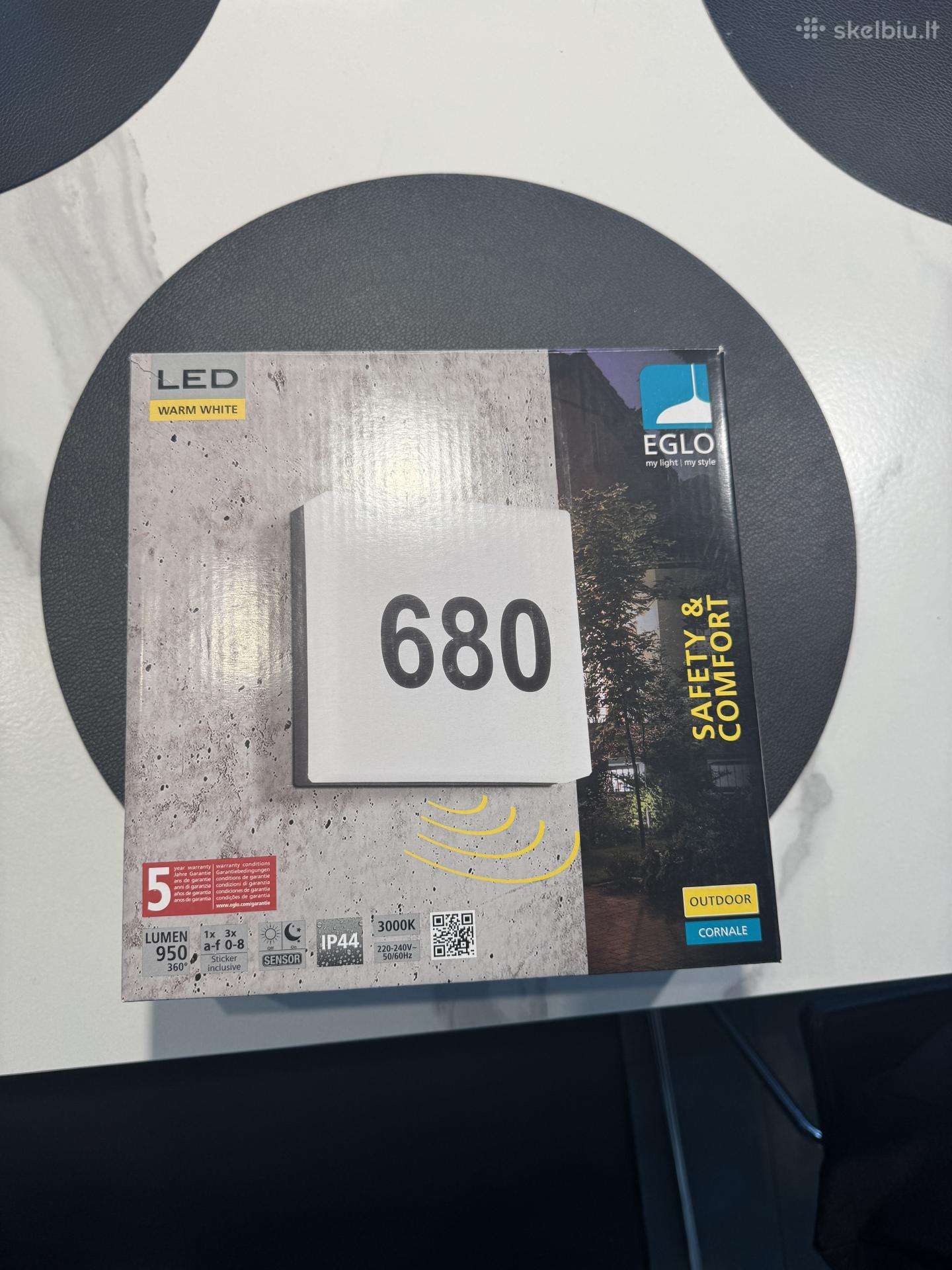 Lauko šviestuvas-namo numeris