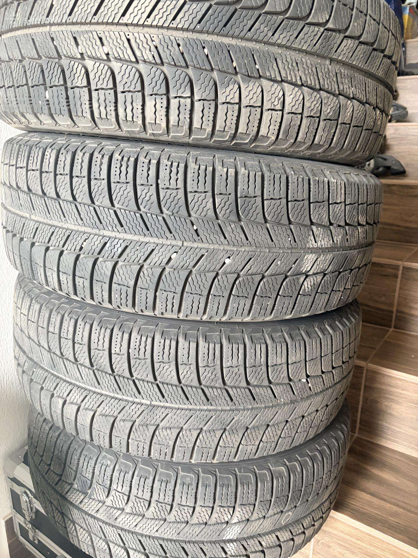Padangos Michelin X-ice R16