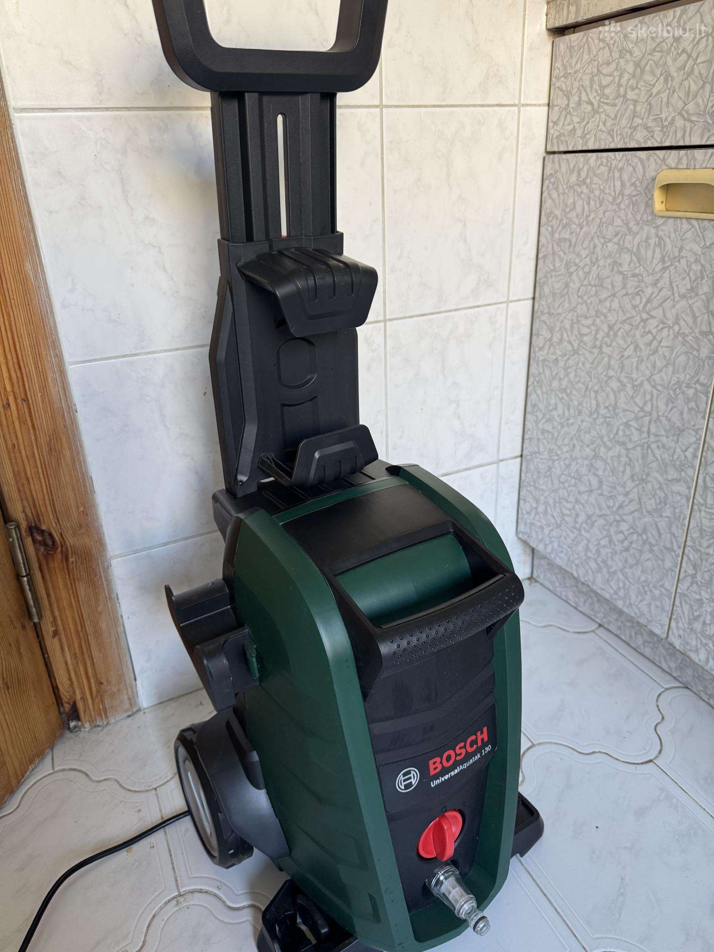 Bosch Universal Aquatak 130