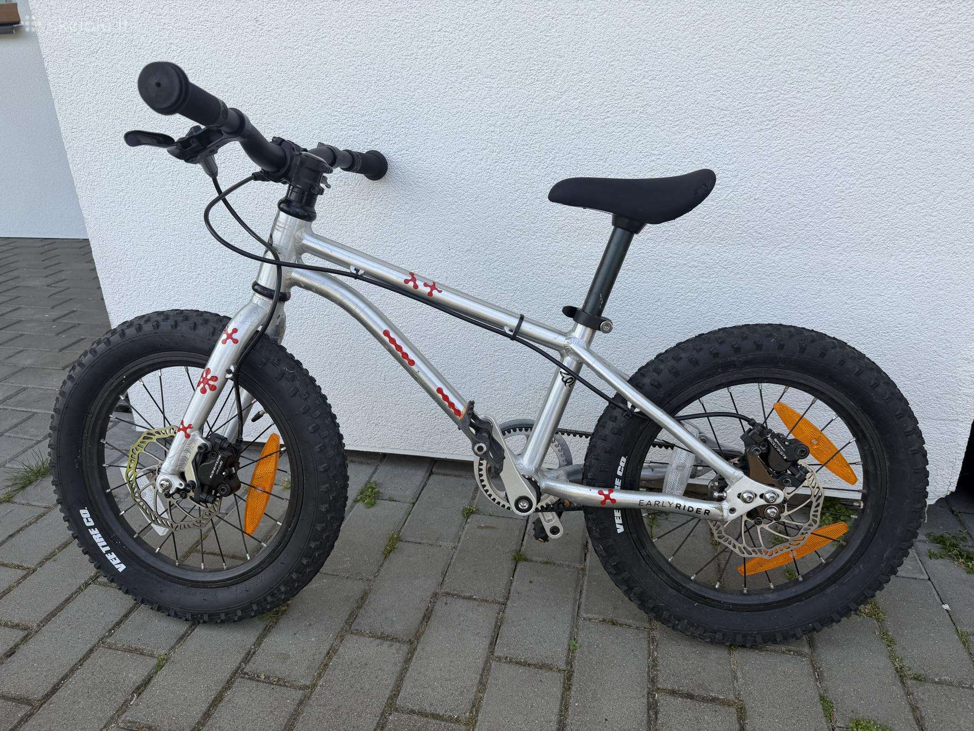 Early rider 16