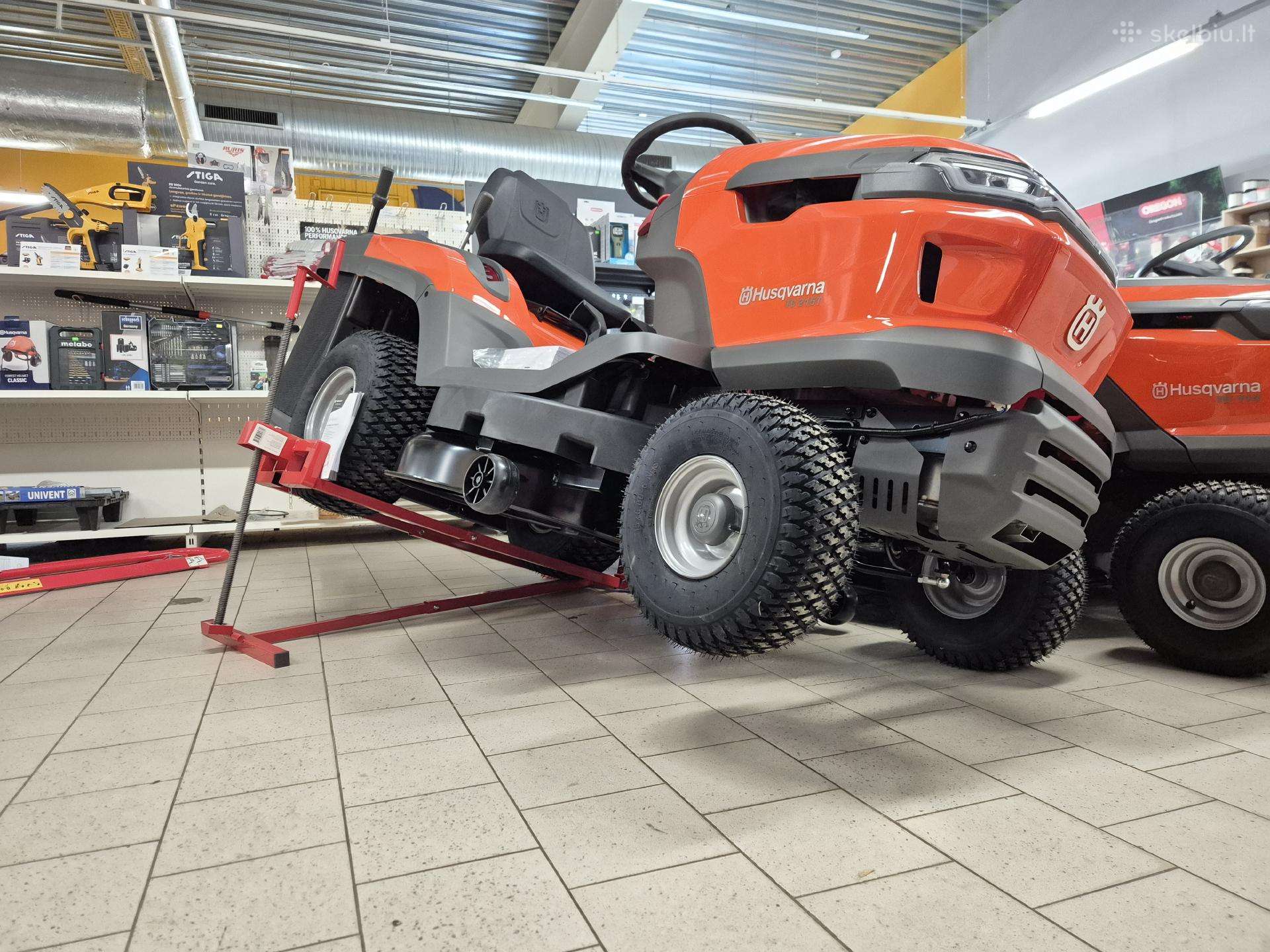 Keltuvas sodo traktoriui 400 kg Akcija!