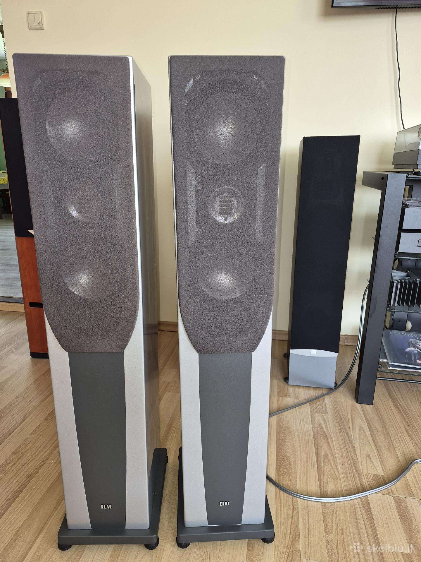 Elac FS 208.2 – Jet III – su dokumentais