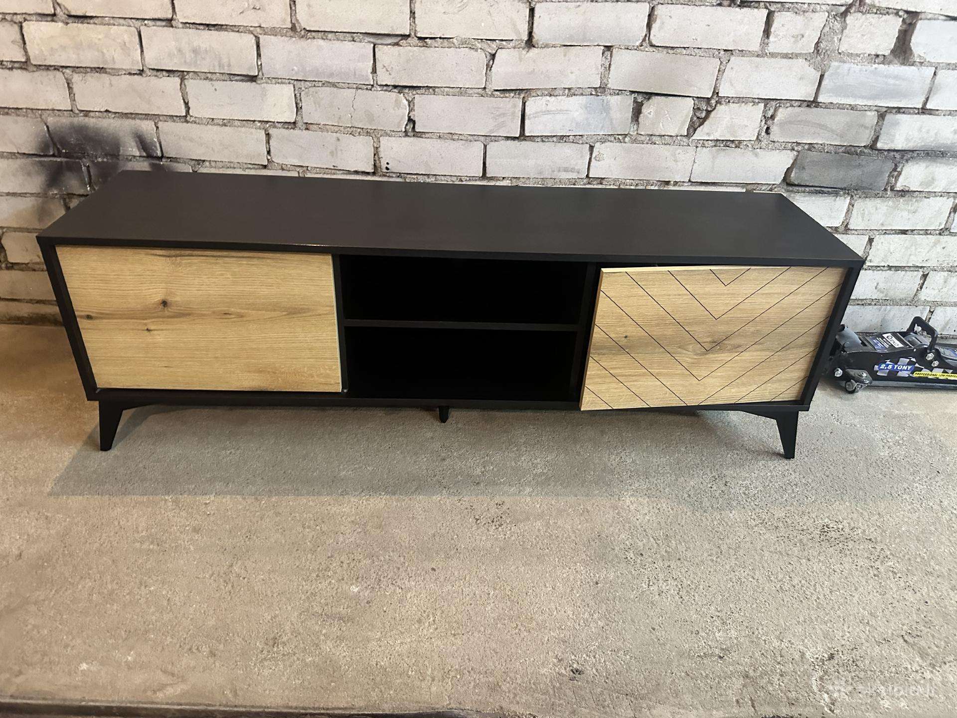 TV staliukas