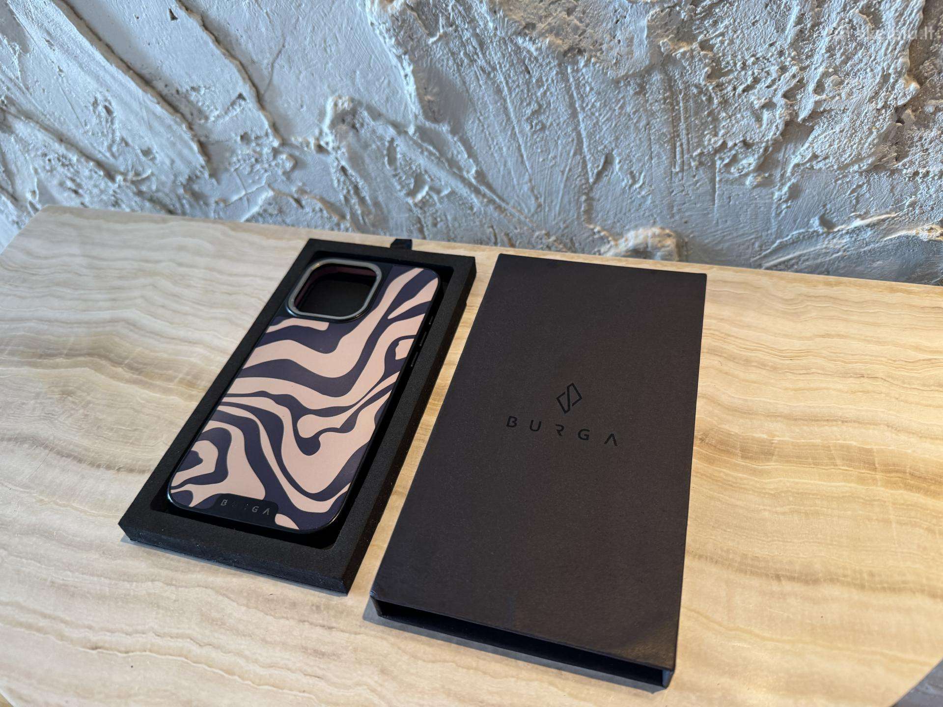 Burga Elite dėklas iPhone 15 Pro Max telefonui