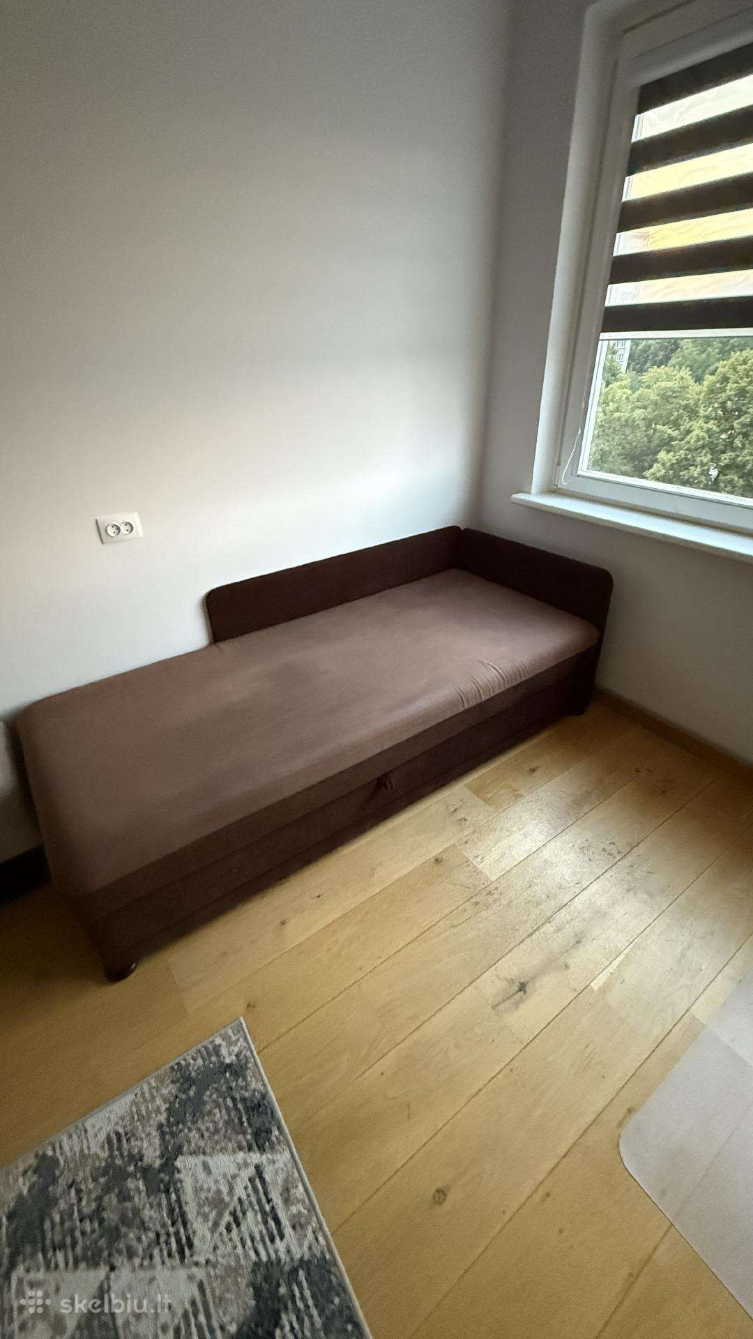 Sofa-lova su patalynės deže