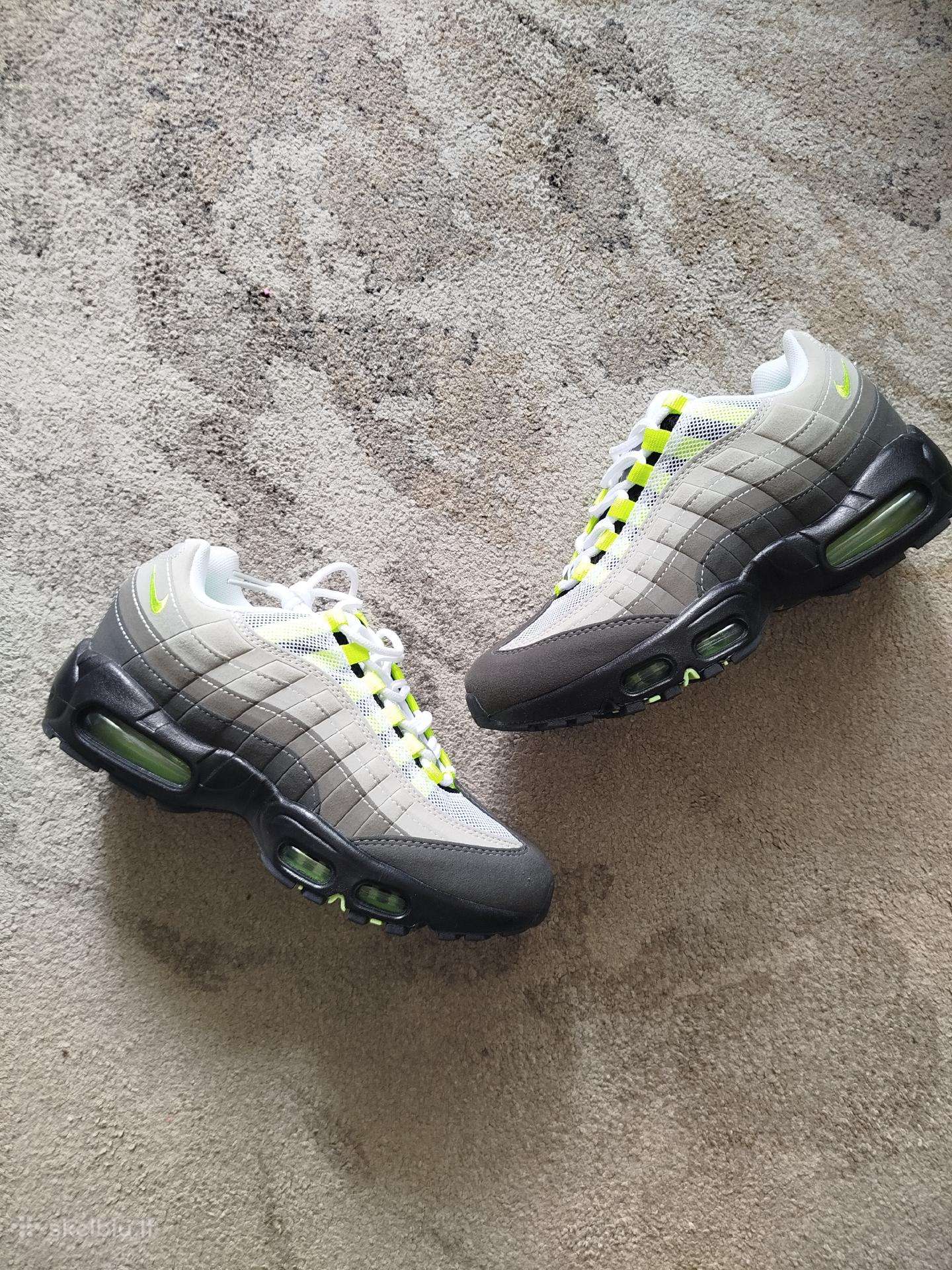 Parduodu Naujus Airmax95