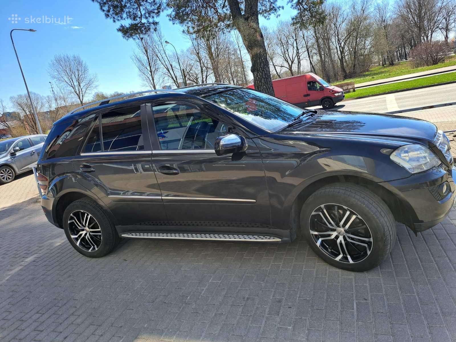 Parduodu automobilį
