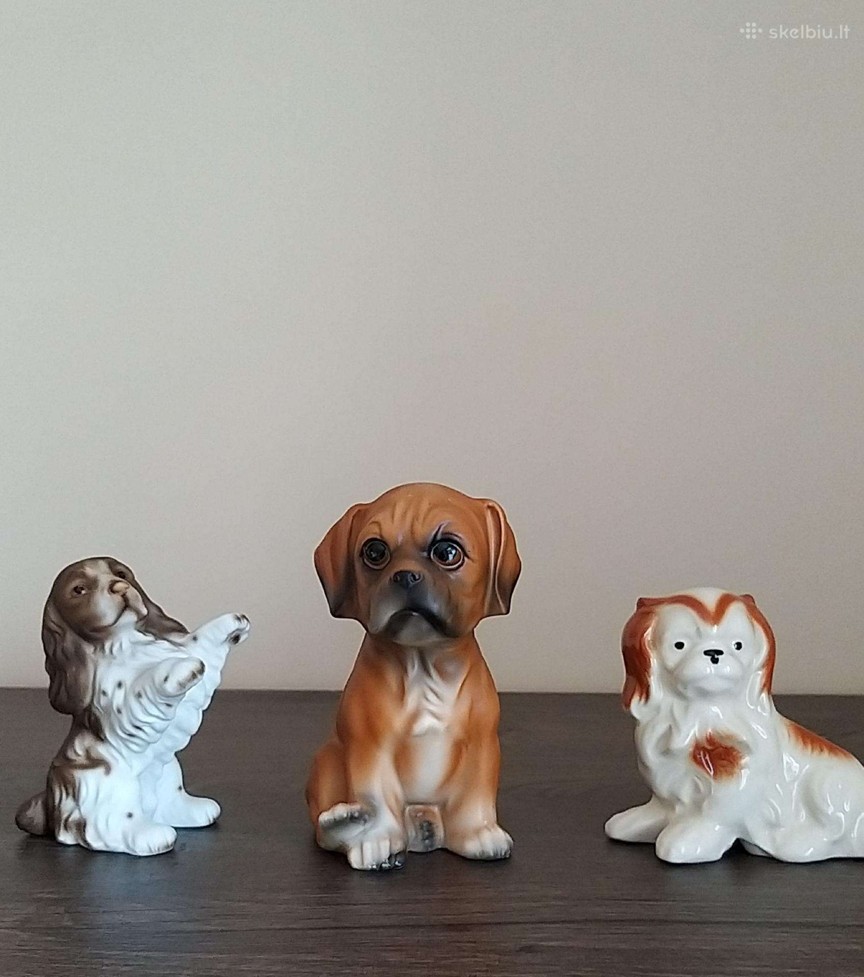 Šuniukų statulėlės