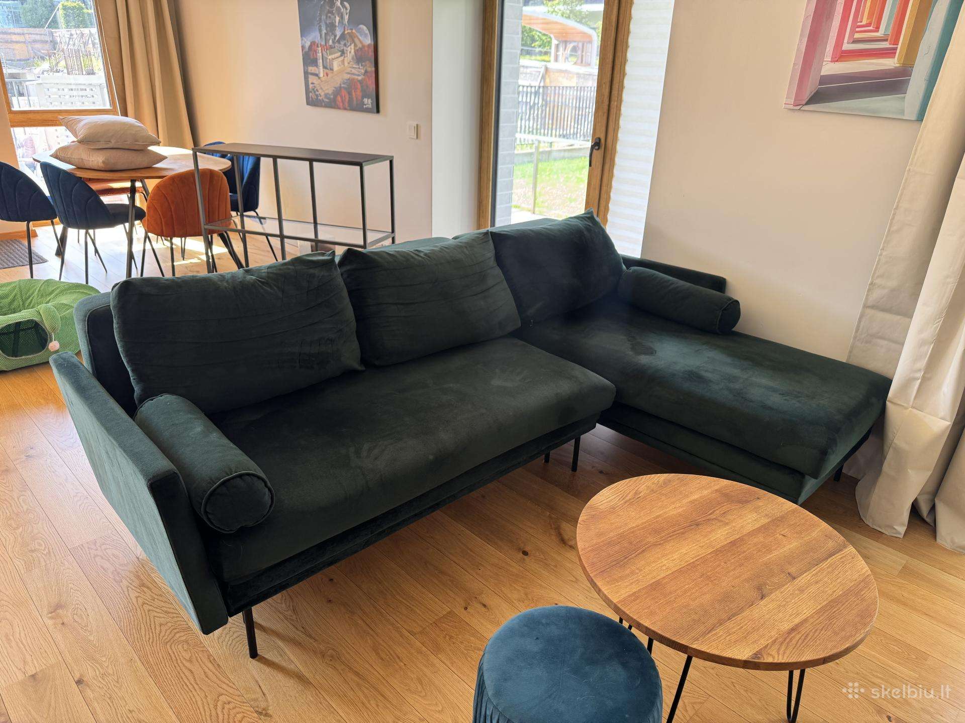 Sofa kampas su miegojimo funkcija