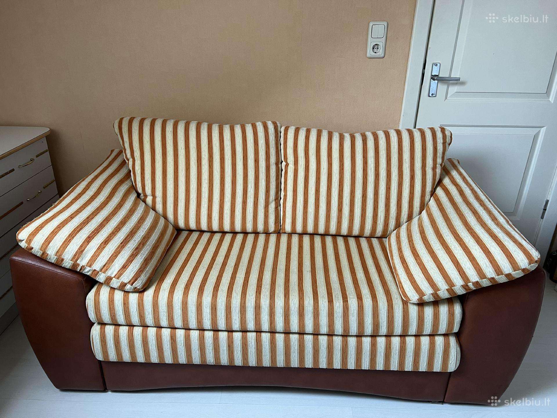 Išskleidžiama sofa lova