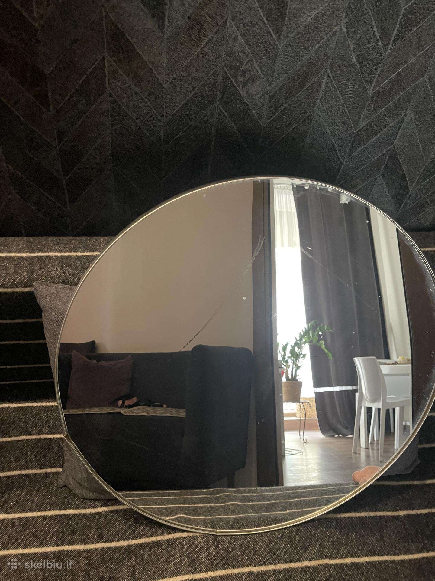 Berėmis veidrodis