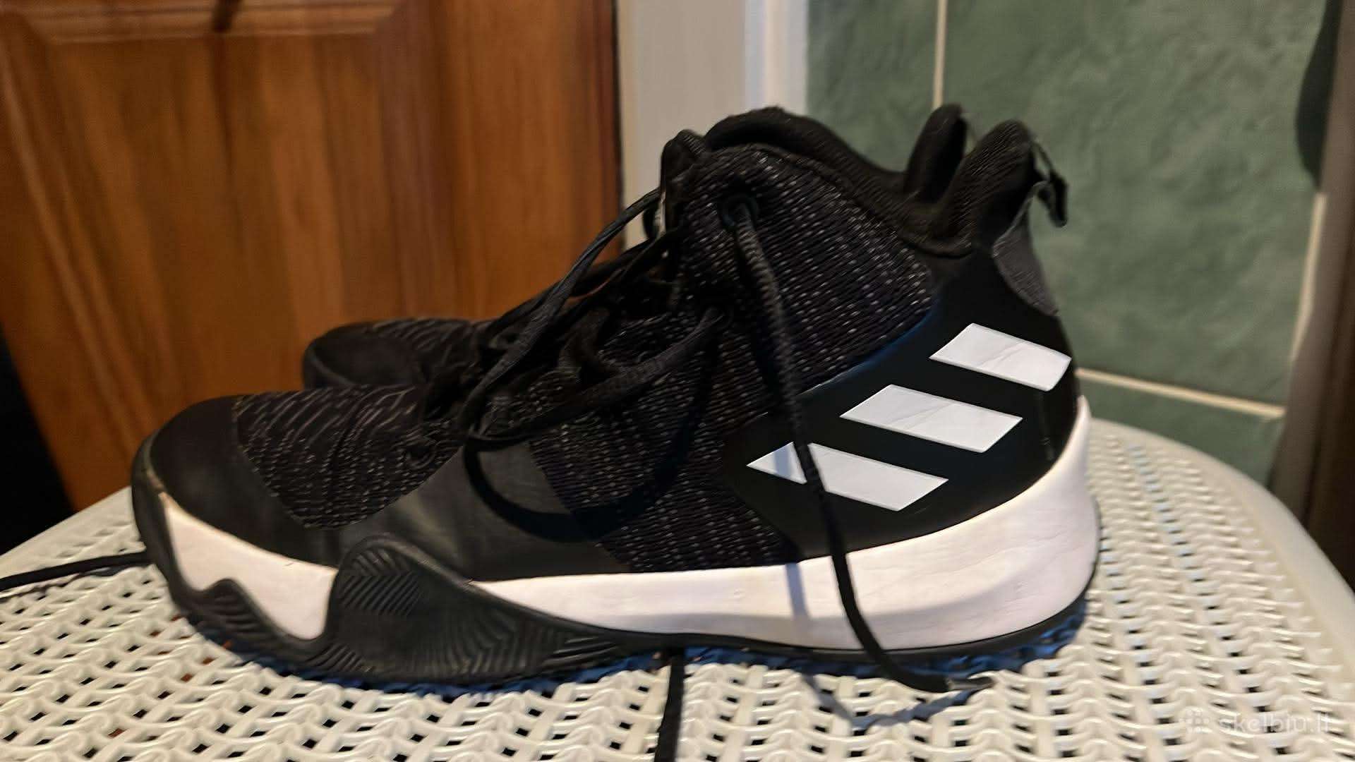 Parduodu vyriškus Adidas kedus, 42 dydis