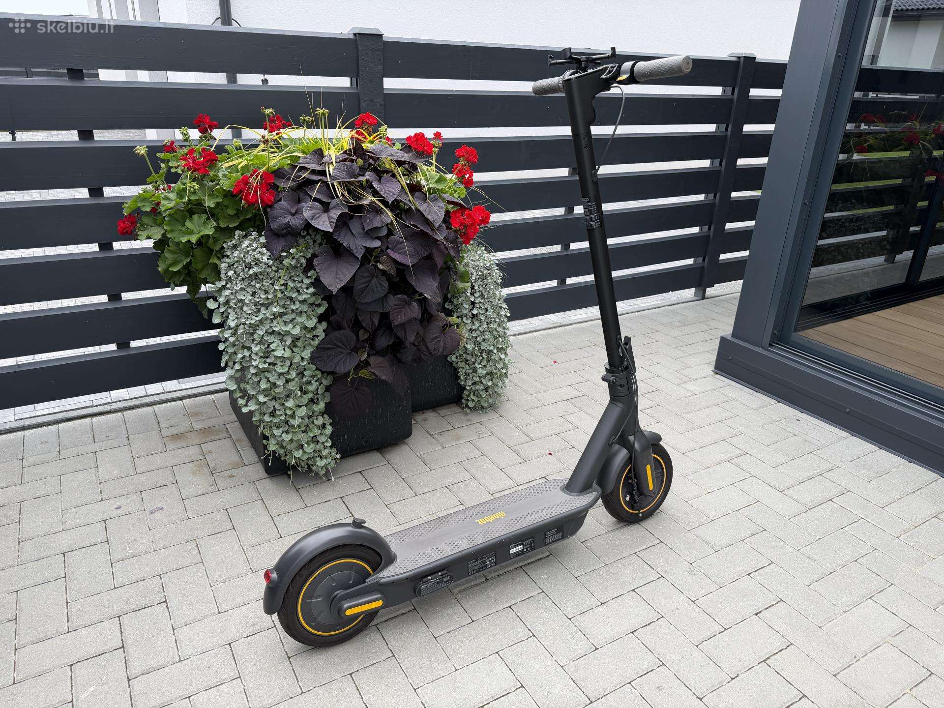 Электрический самокат Segway-Ninebot