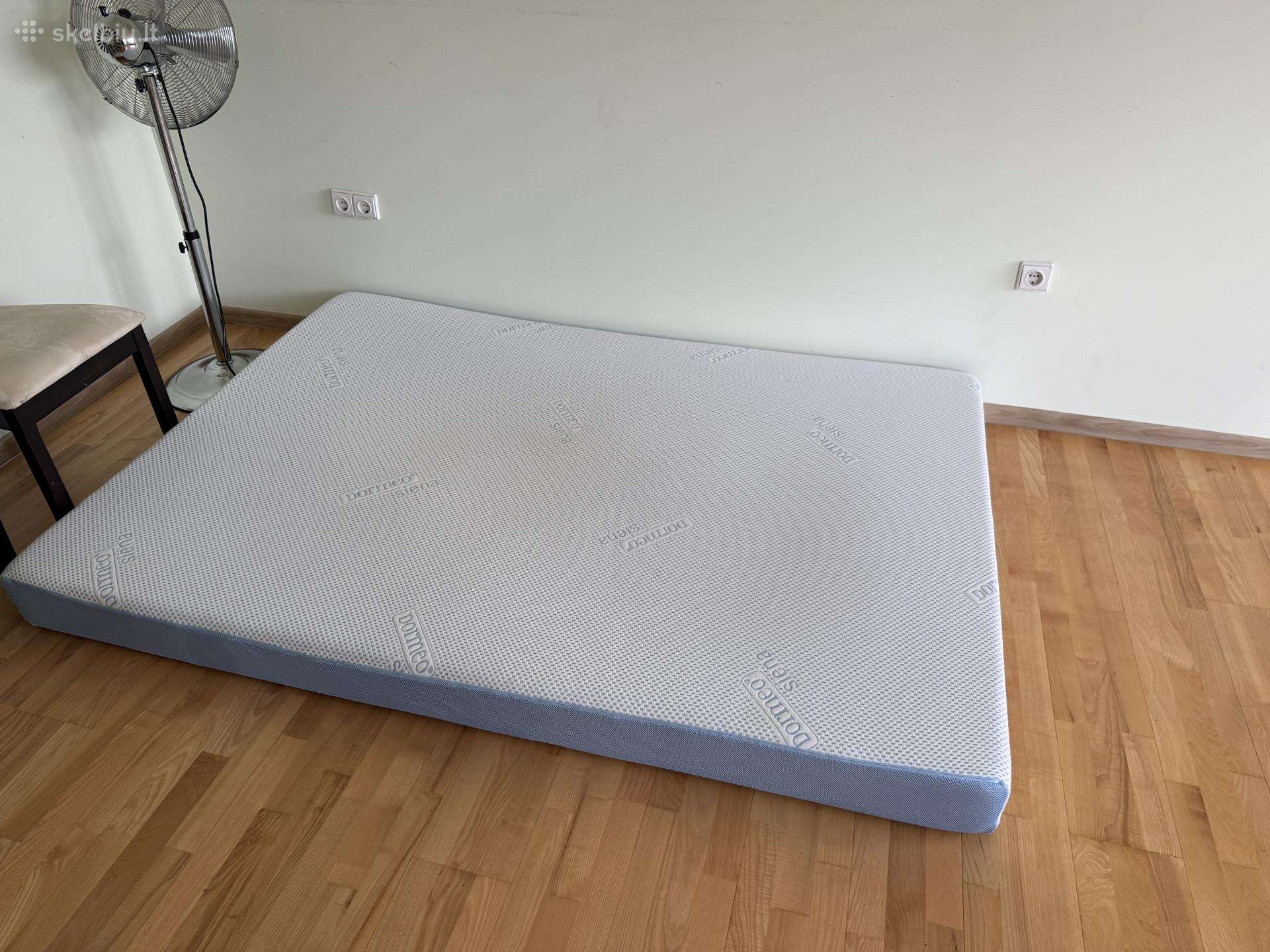 Dormeo Siena 140x200 labai geros būklės