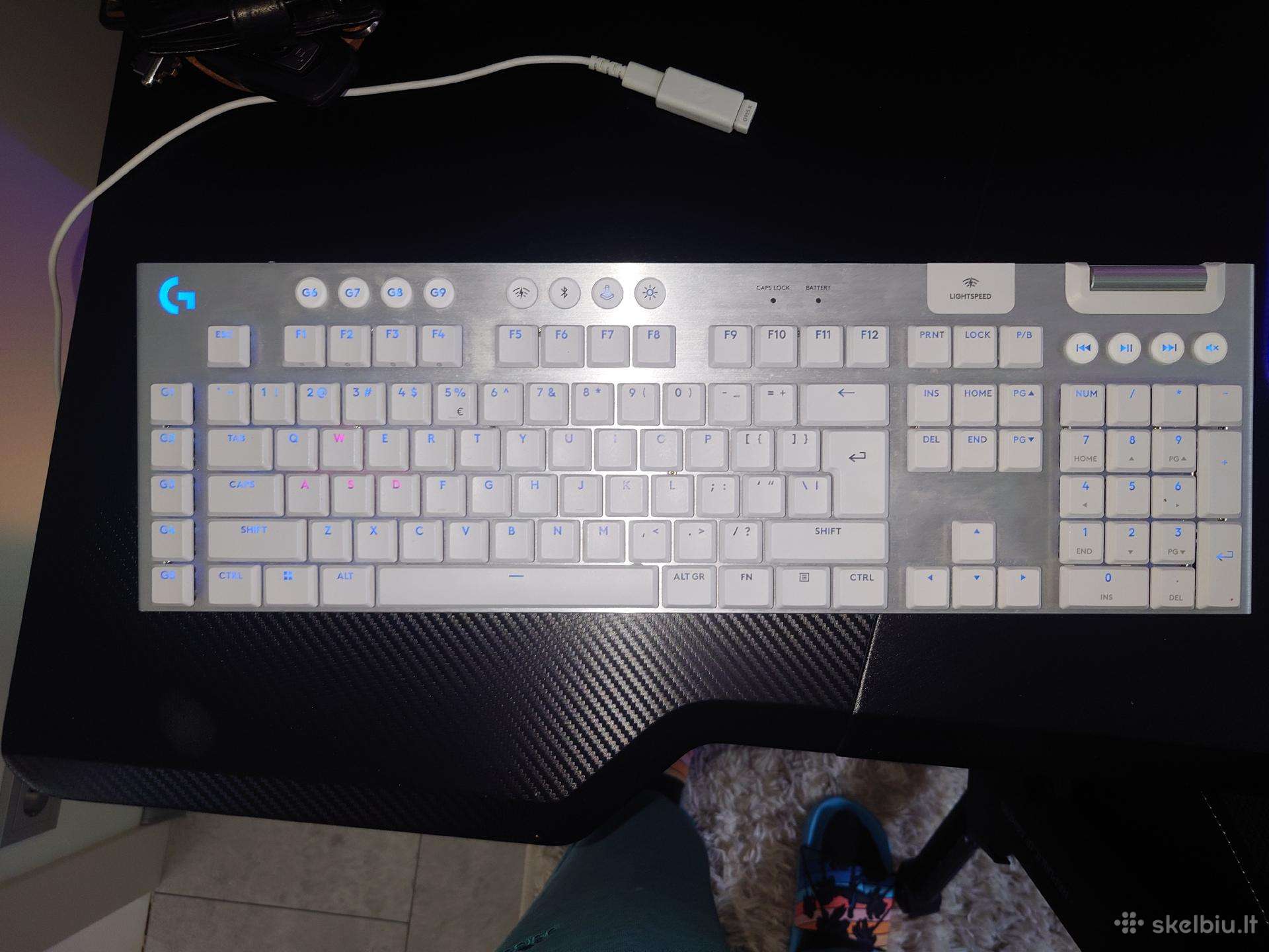 Logitech g915 light speed. Belaide klaviatura