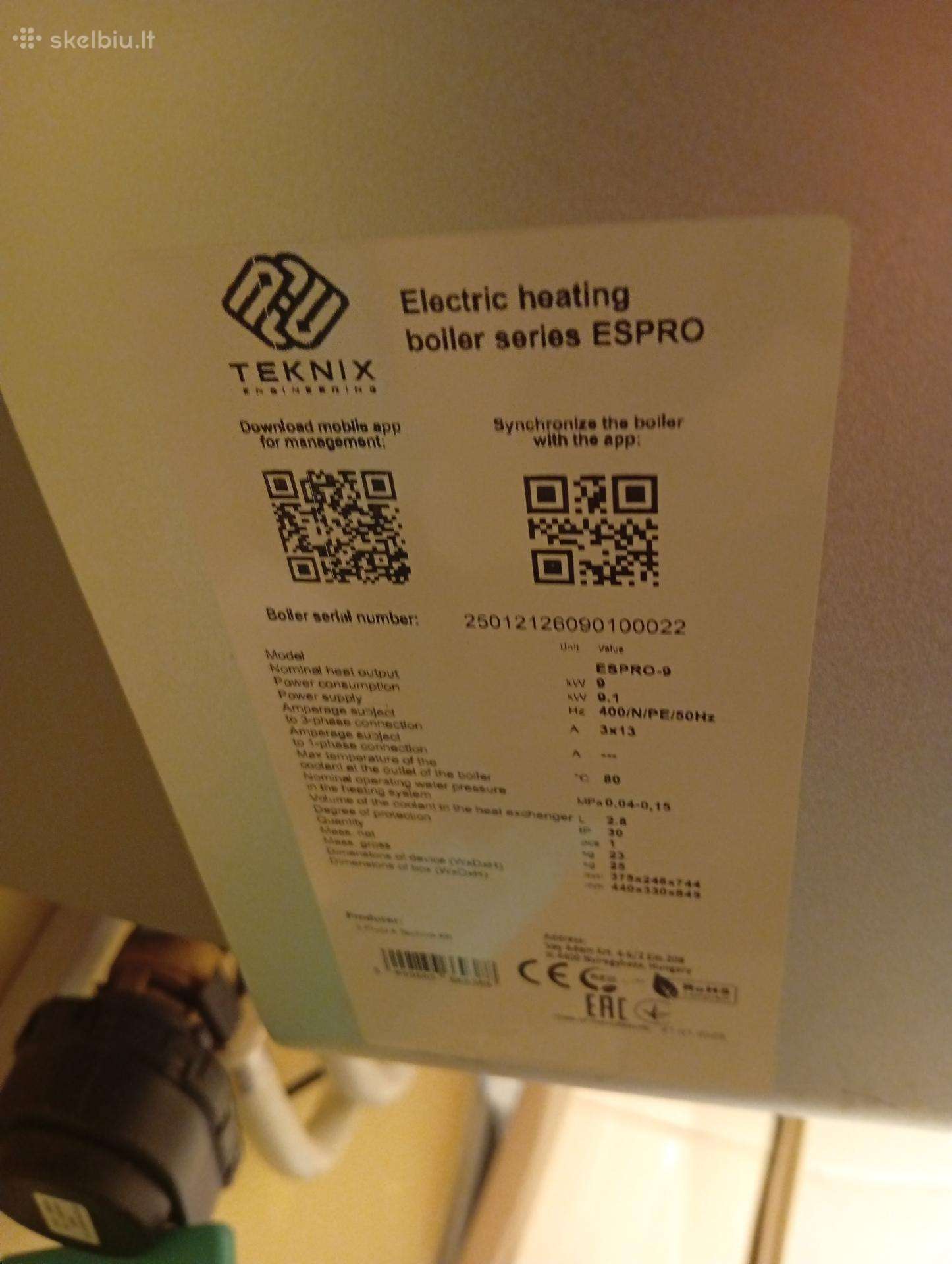 Elektrinis šildomo pečius.