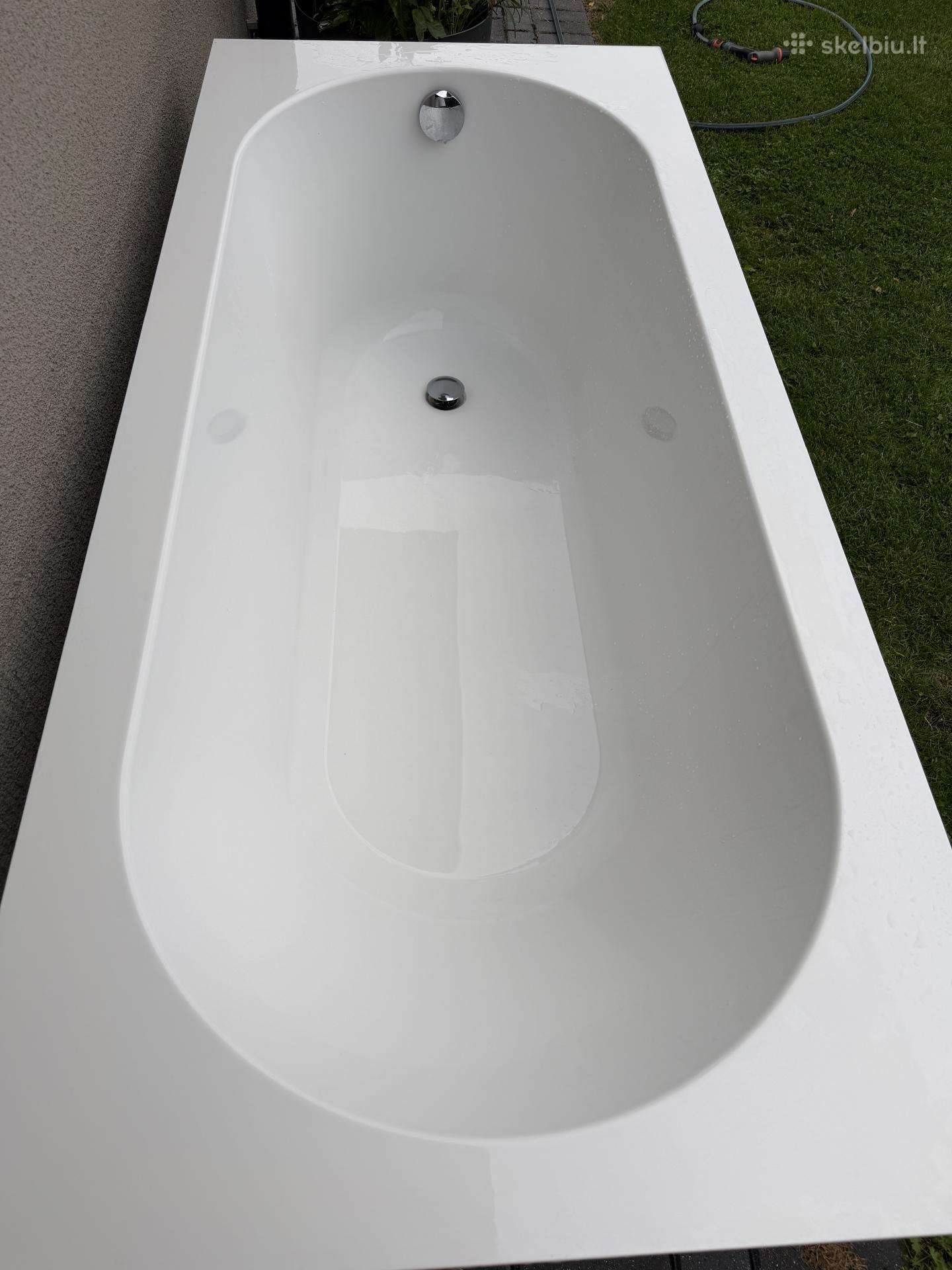 Parduodama Villeroy & Boch Oberon Akrilinė vonia