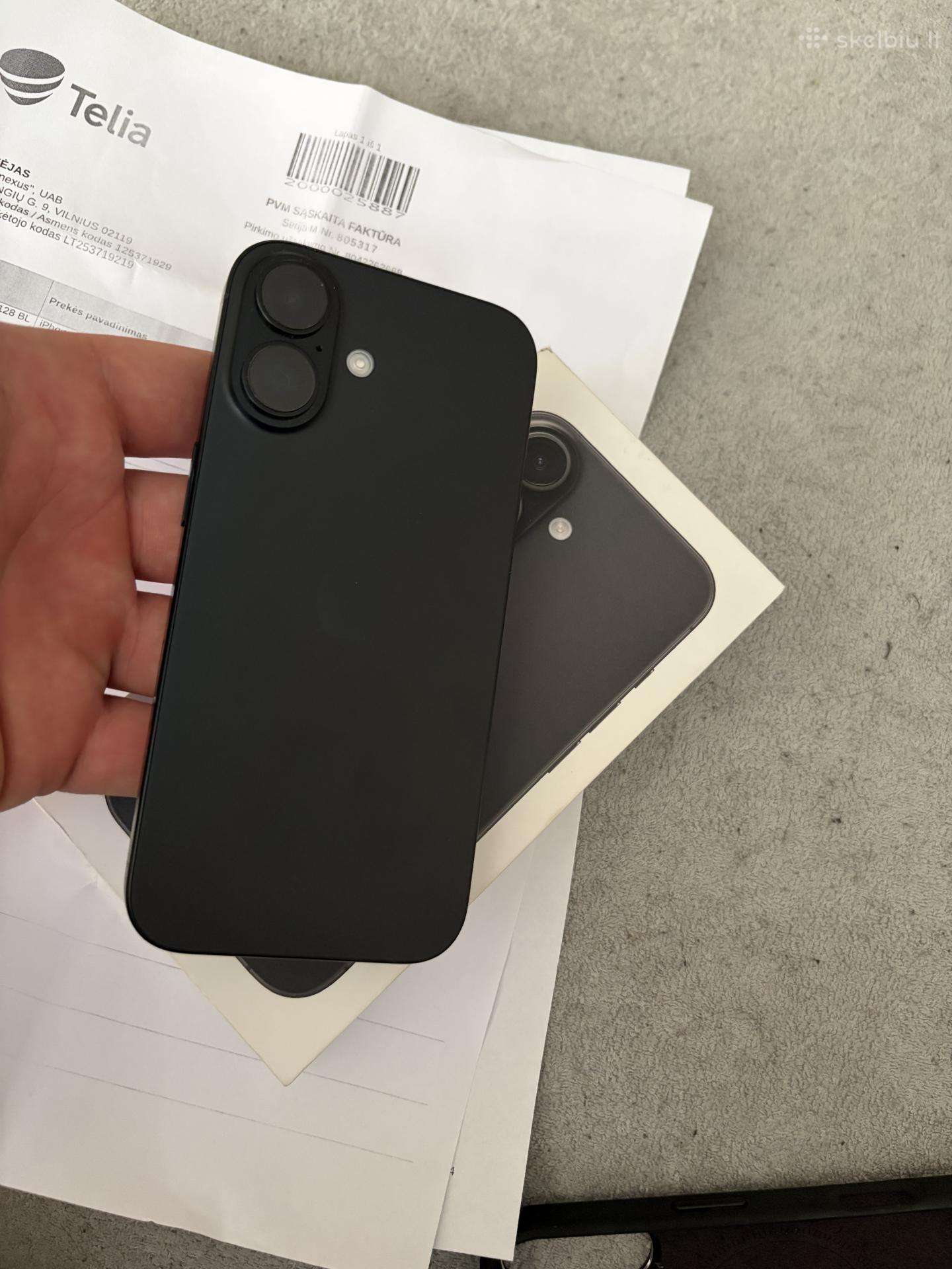 iPhone 16