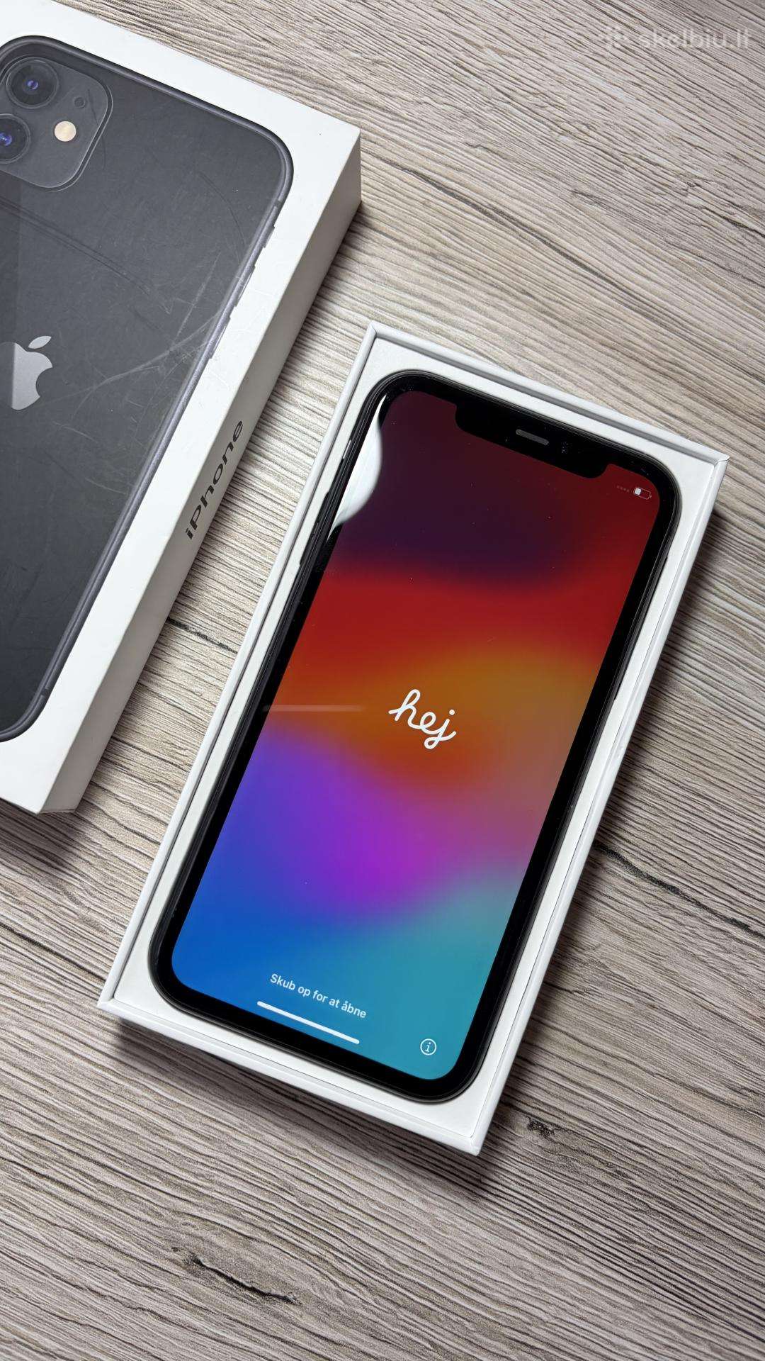 iPhone 11