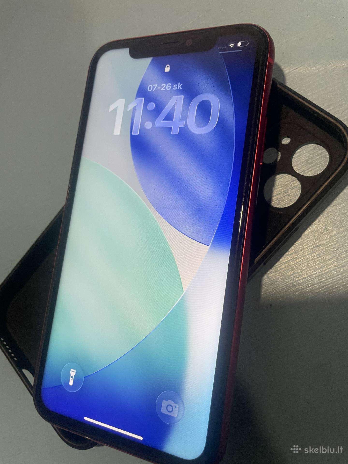 iPhone 11